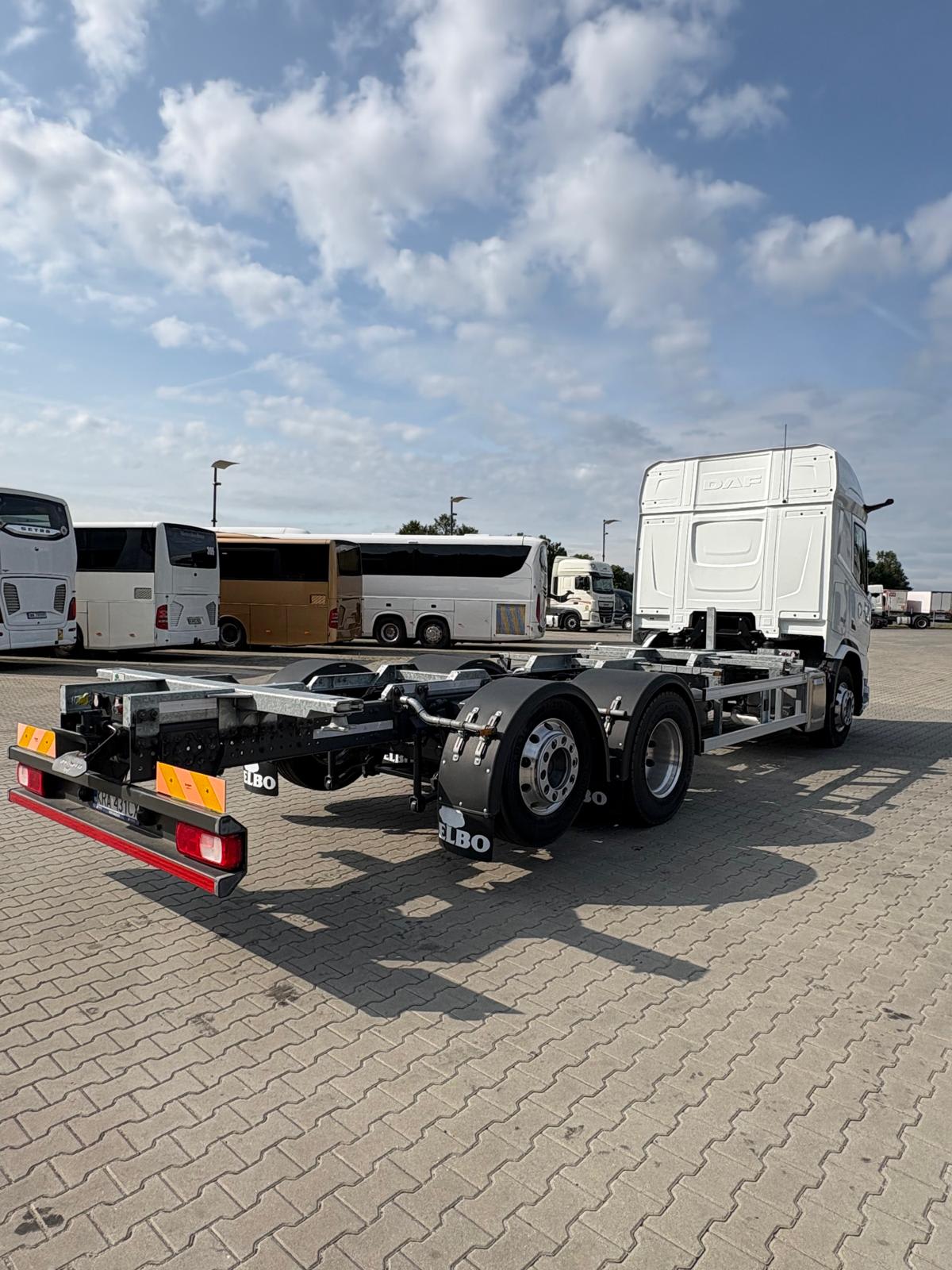 DAF XD 450 FAN 6X2 N 4