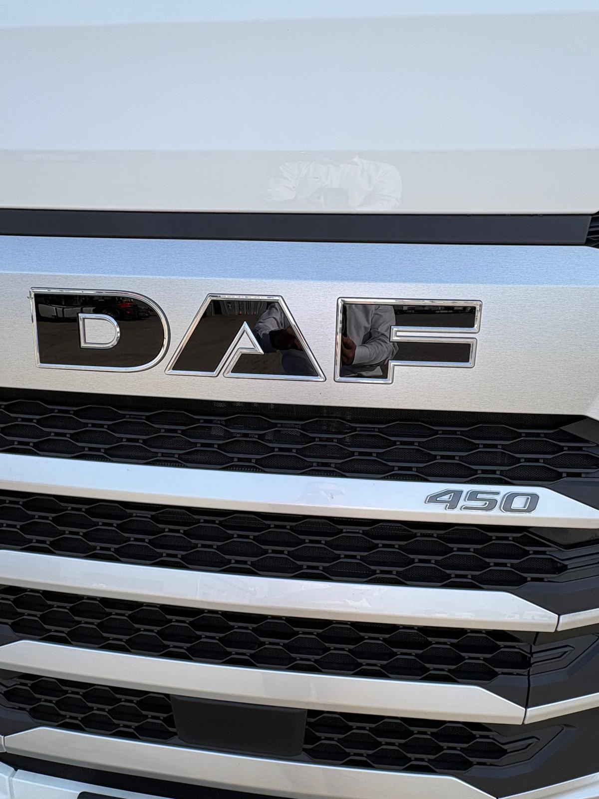 DAF XD 450 FAN 6X2 N 0