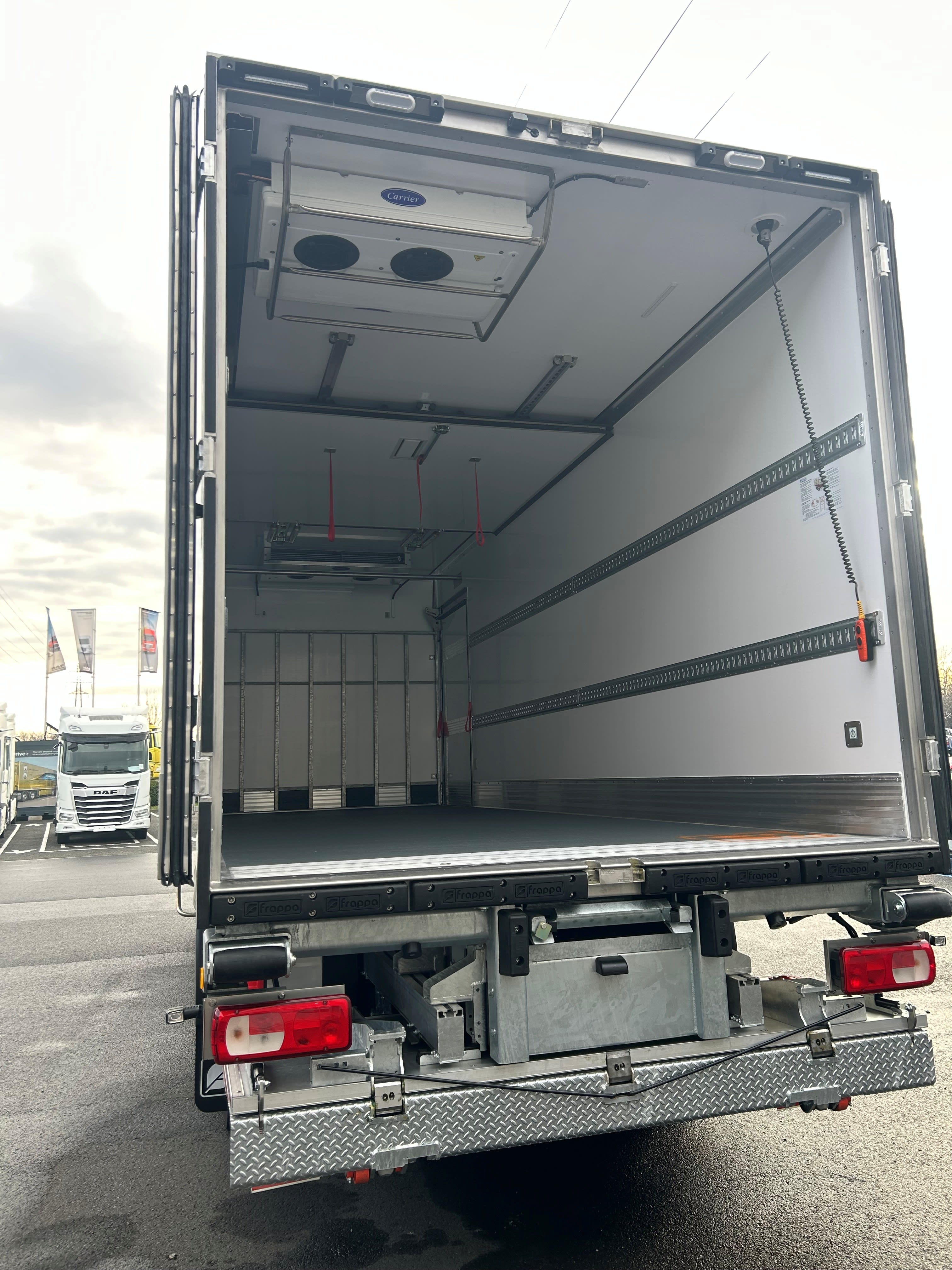DAF XD 450 FAN 6X2 N 0