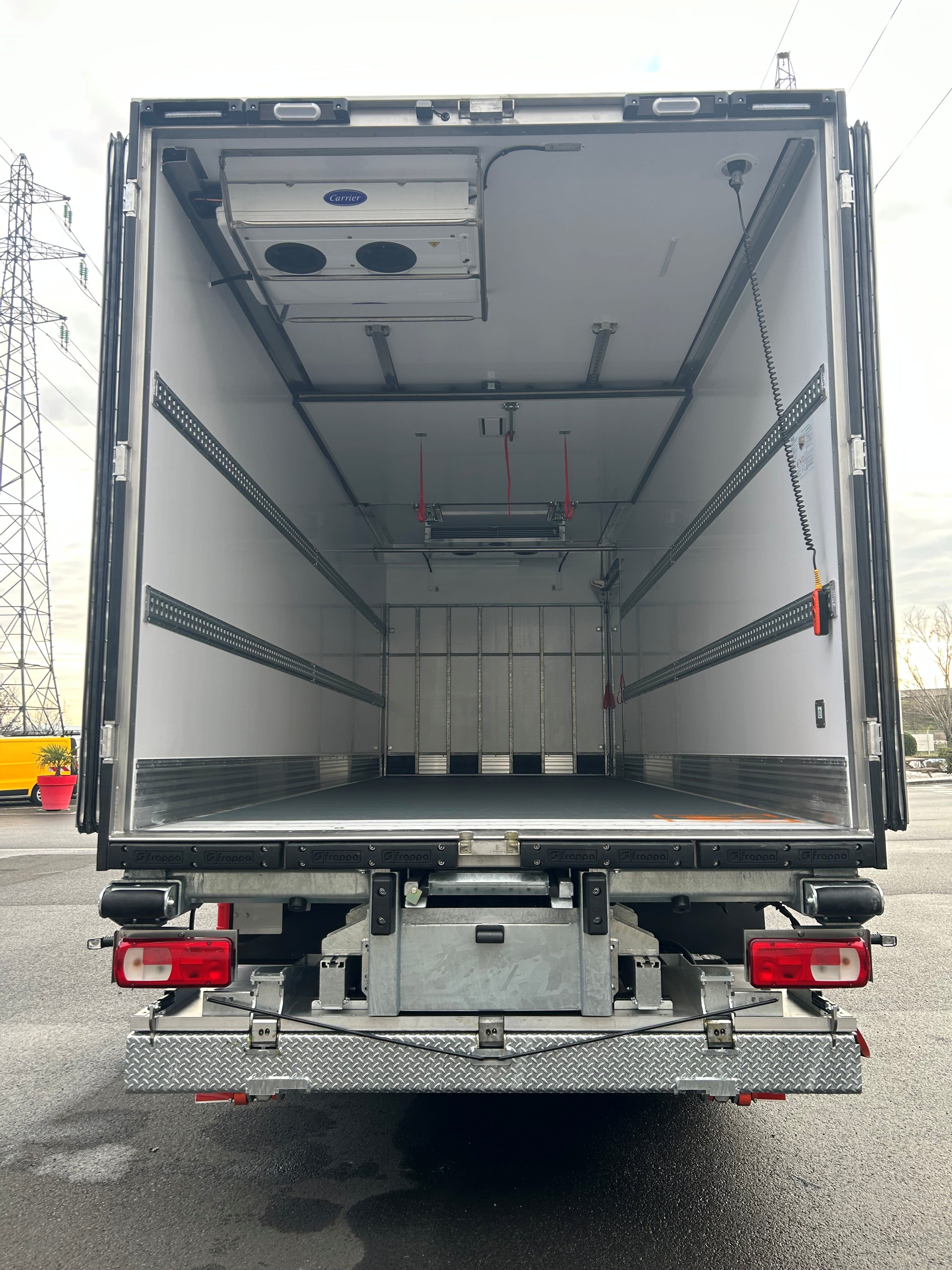 DAF XD 450 FAN 6X2 N 0