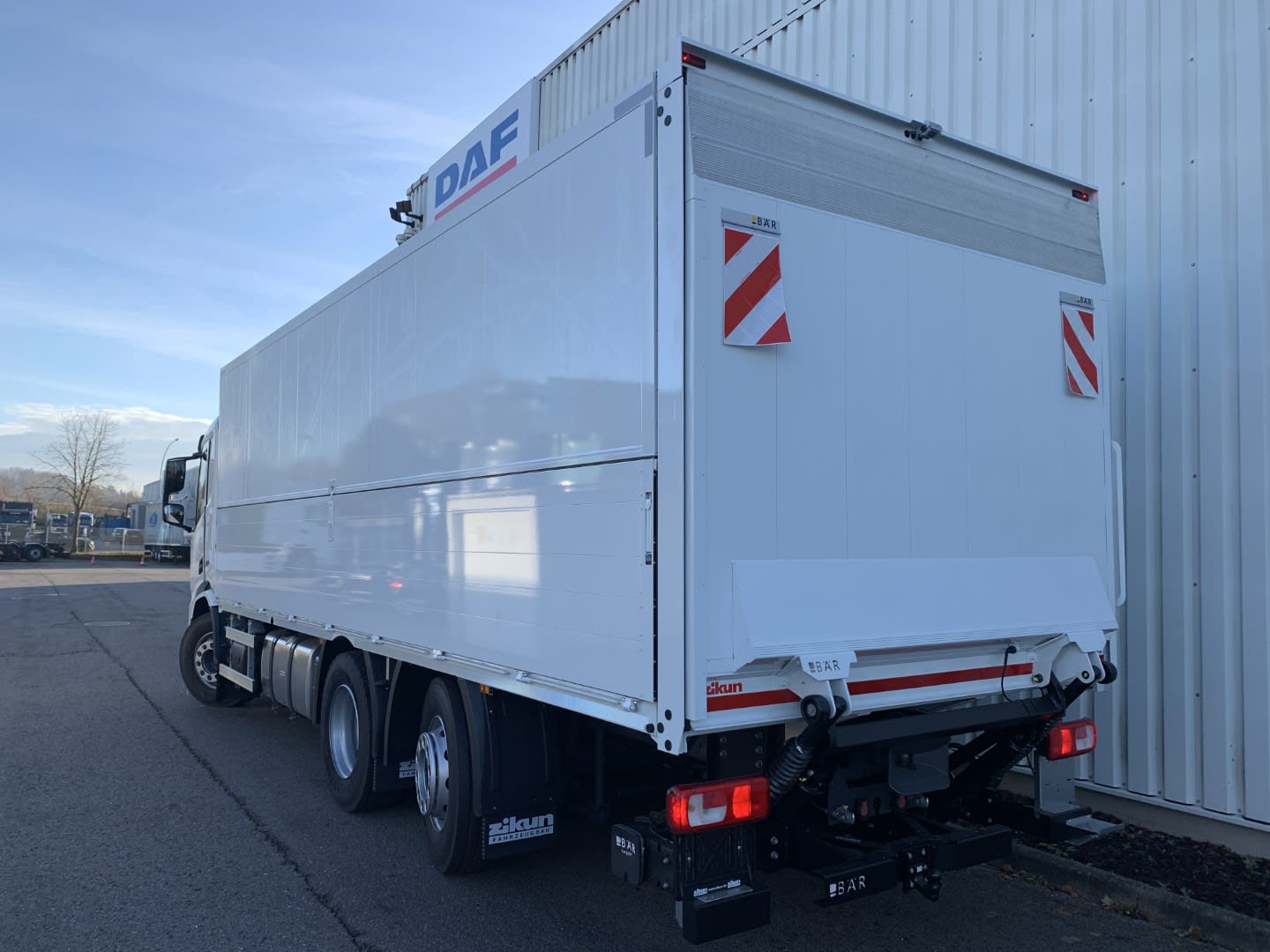 DAF XD 450 FAN 6X2 N 18