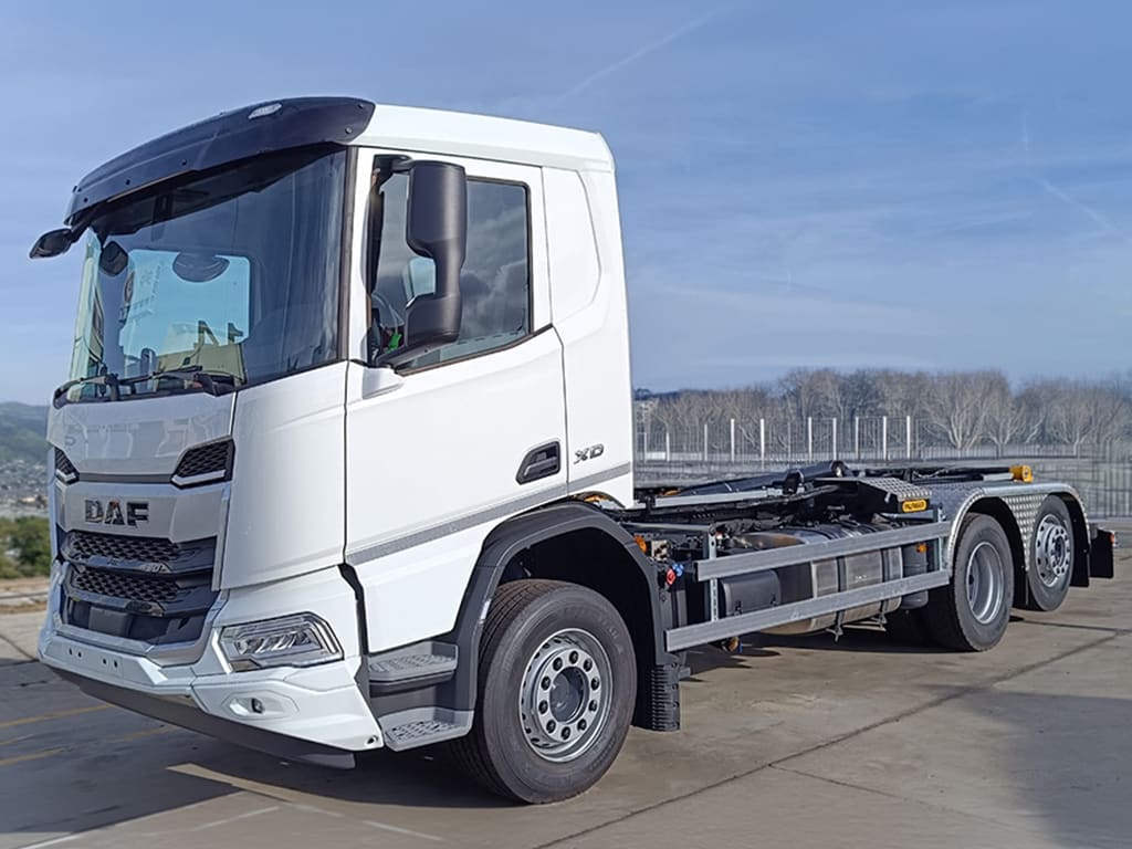 DAF XD 450 FAN 6X2 N 0