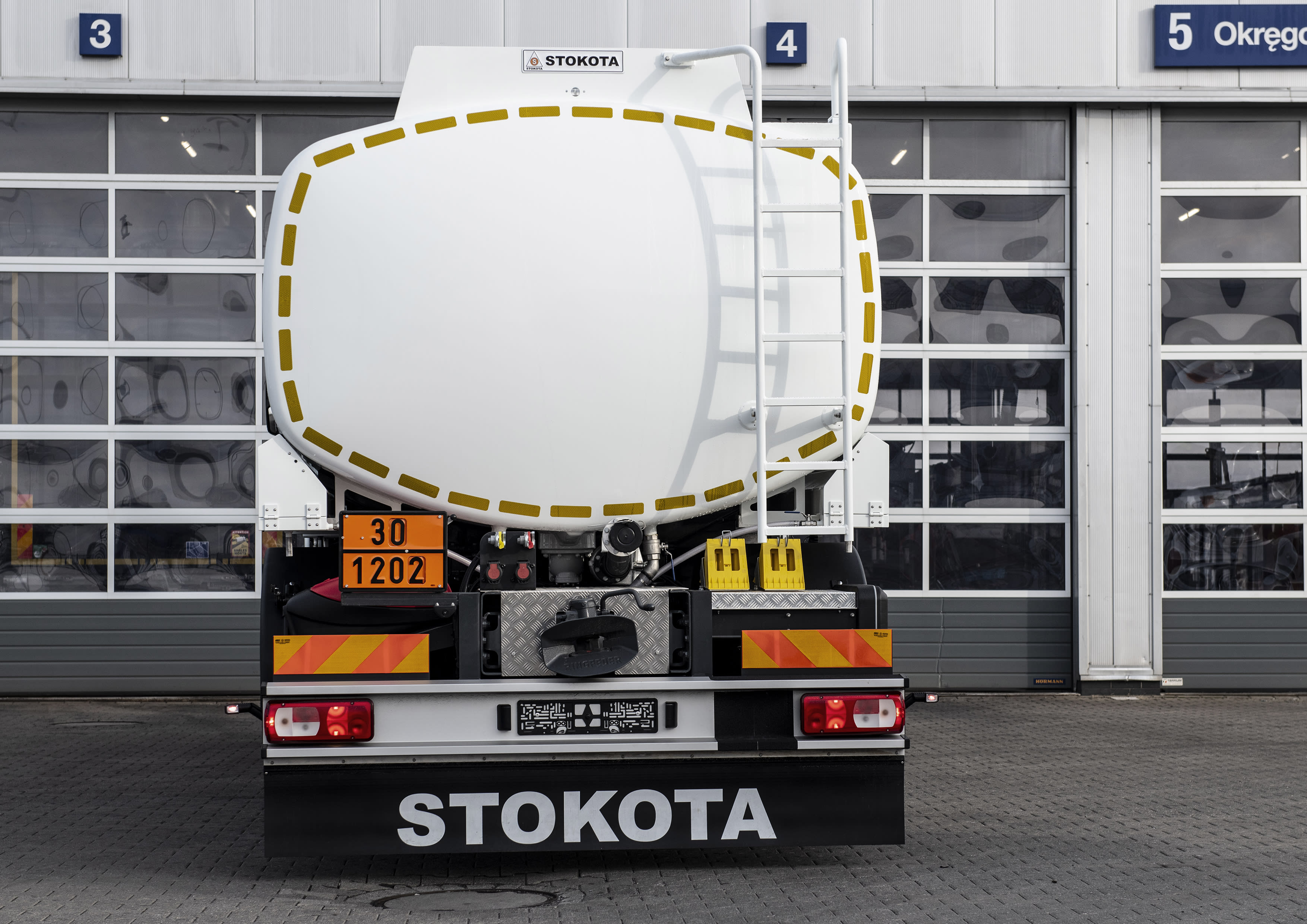 DAF XD 450 FAN 6X2 N 4