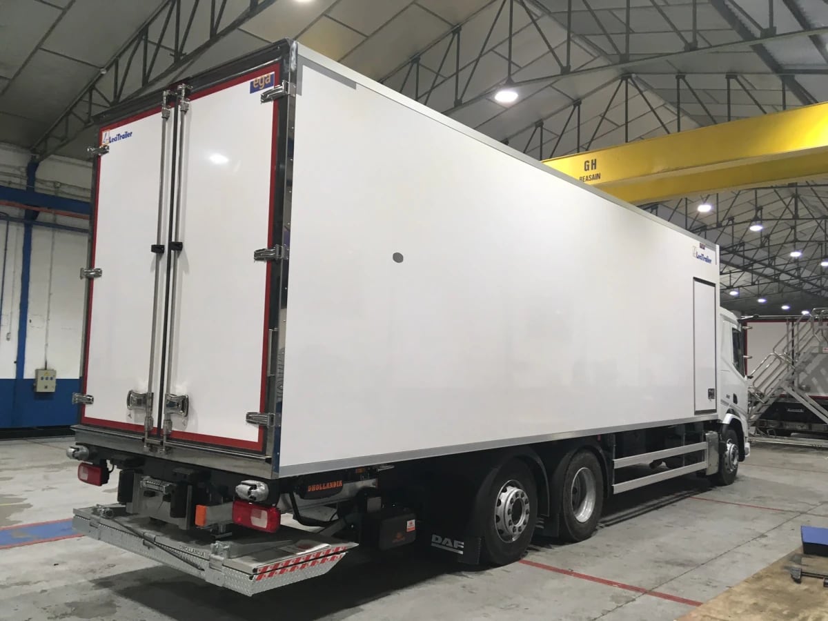 DAF XD 450 FAN 6X2 N 3