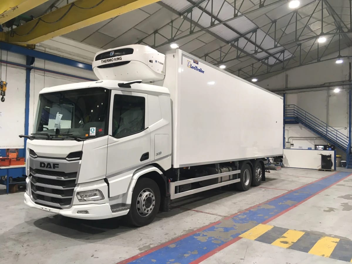 DAF XD 450 FAN 6X2 N 1