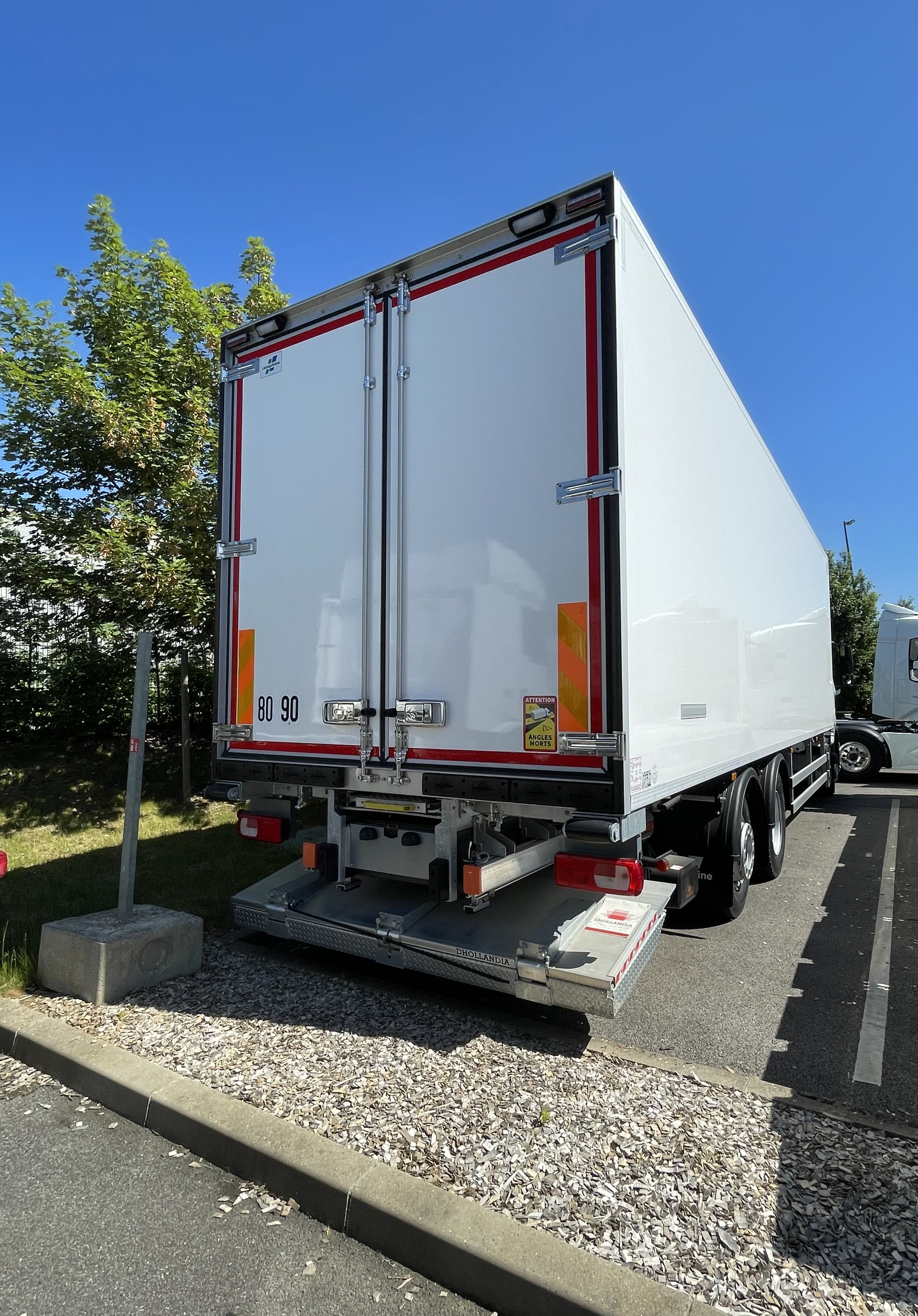 DAF XD 410 FAN 6X2 N 0