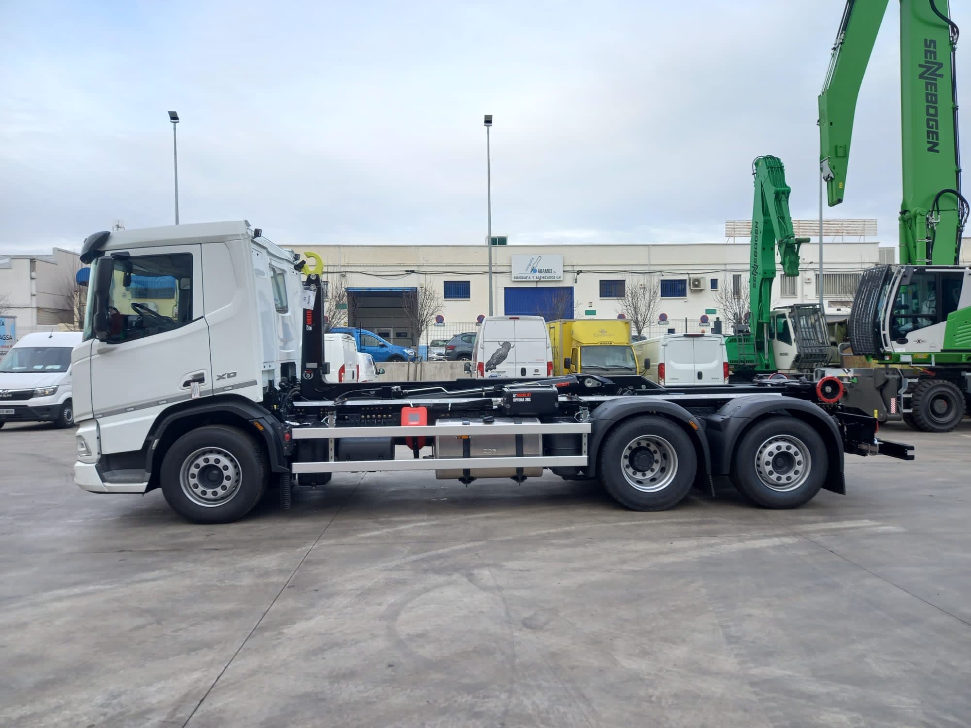 DAF XD 450 FAN 6X2 N 2
