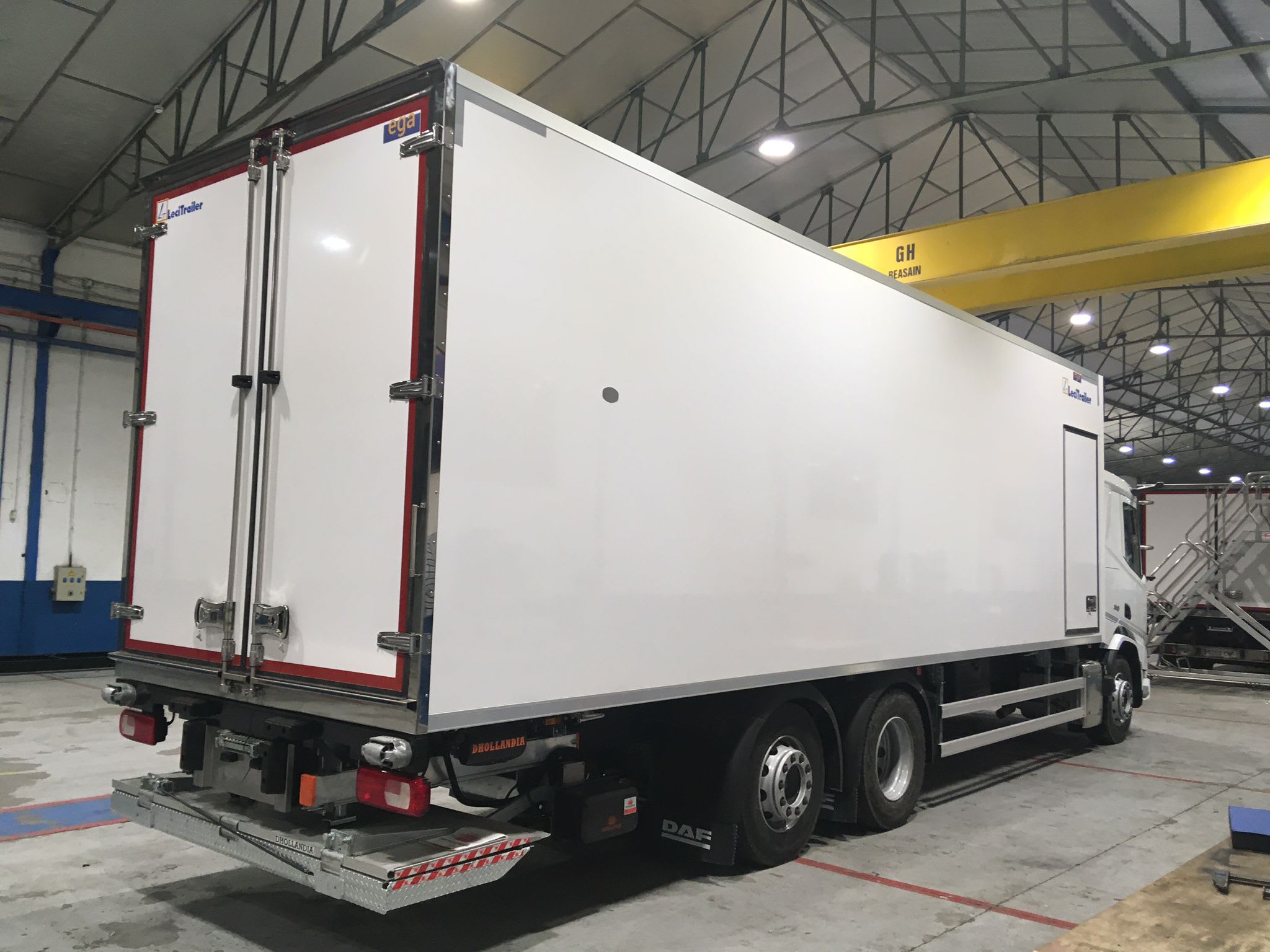 DAF XD 450 FAN 6X2 N 0