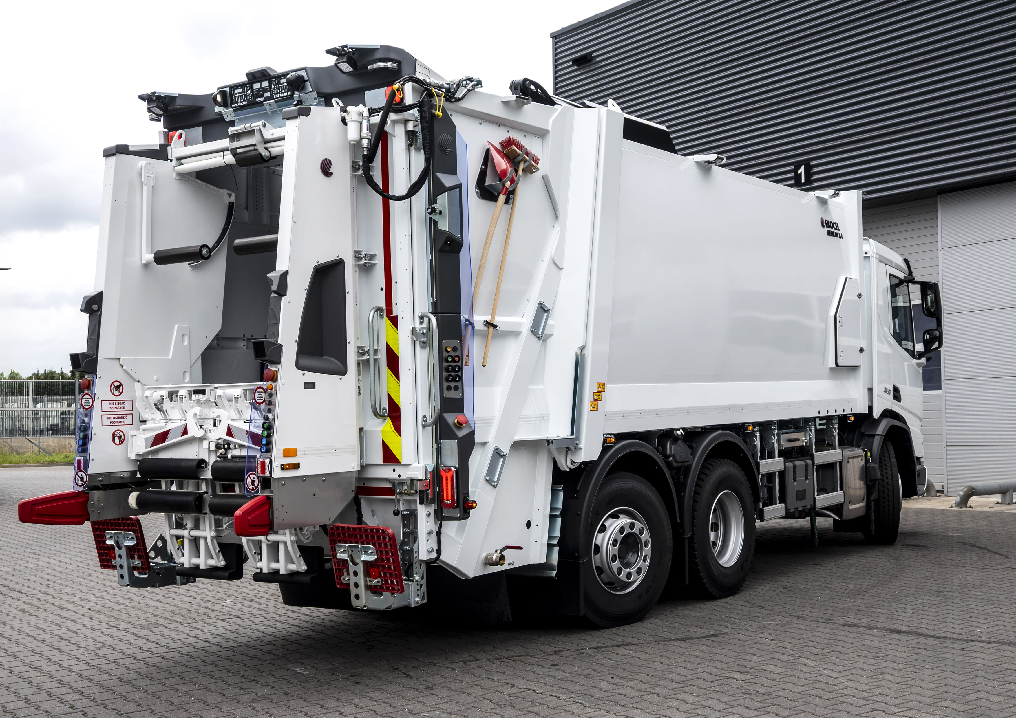 DAF XD 340 FAN 6X2 N 0