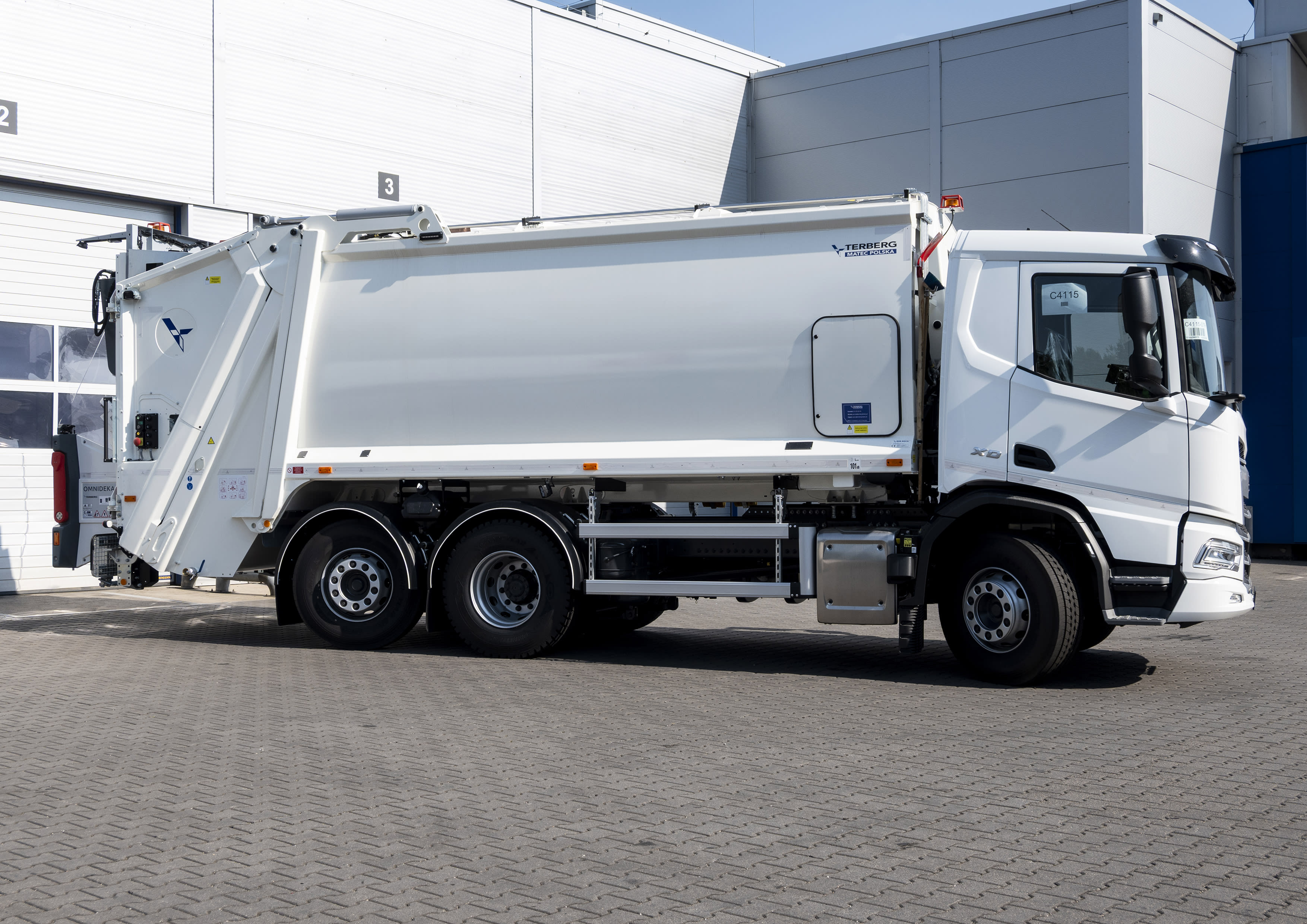 DAF XD 340 FAN 6X2 N 4