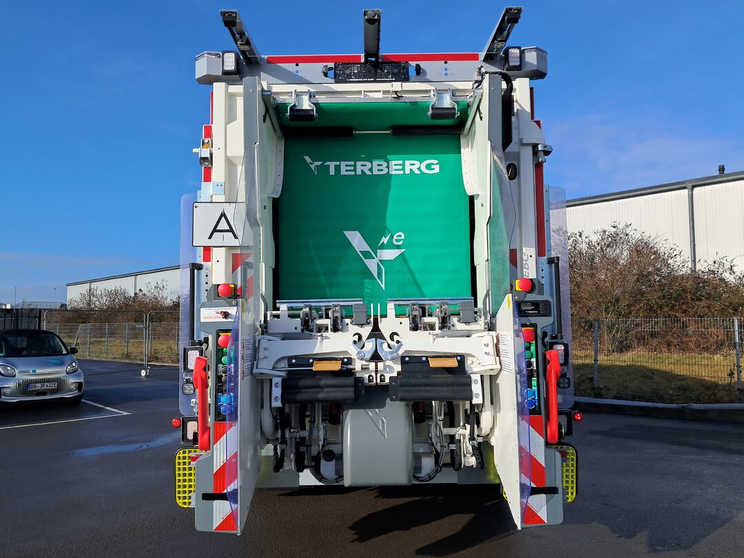 DAF XD 340 FAN 6X2 N 8