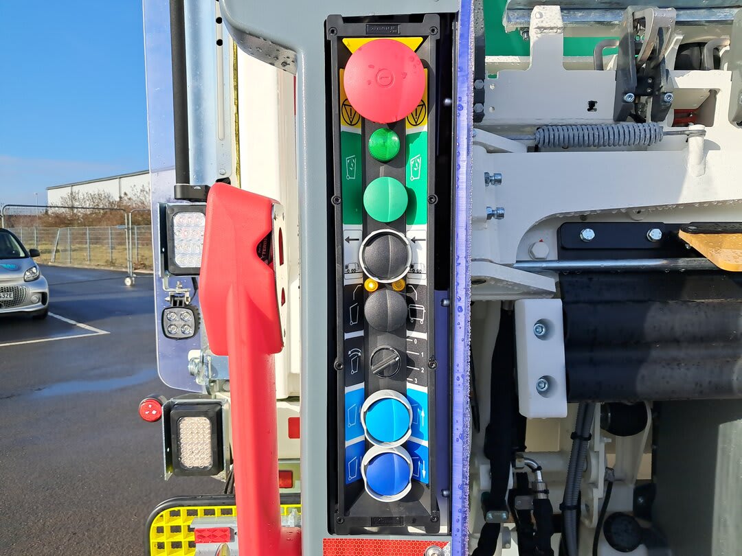 DAF XD 340 FAN 6X2 N 10