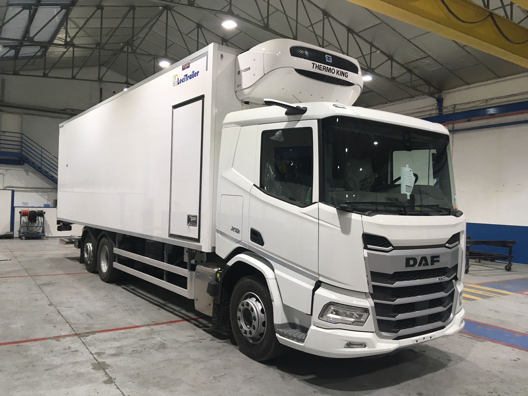 DAF XD 450 FAN 6X2 N 0