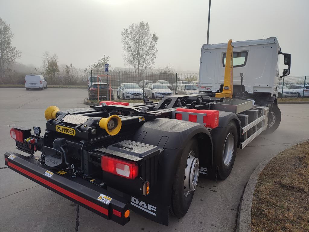 DAF XD 450 FAN 6X2 N 1