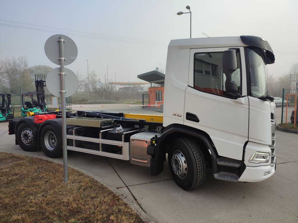 DAF XD 450 FAN 6X2 N 2