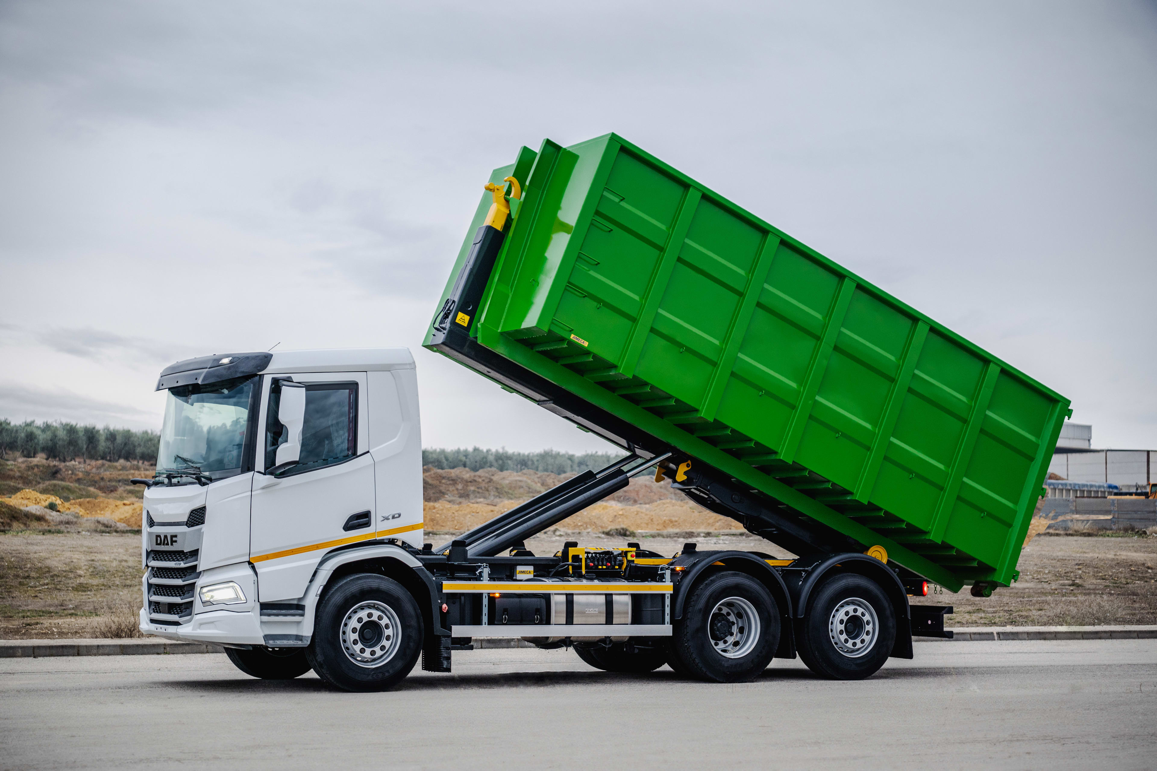 DAF XD 450 FAN 6X2 N 4