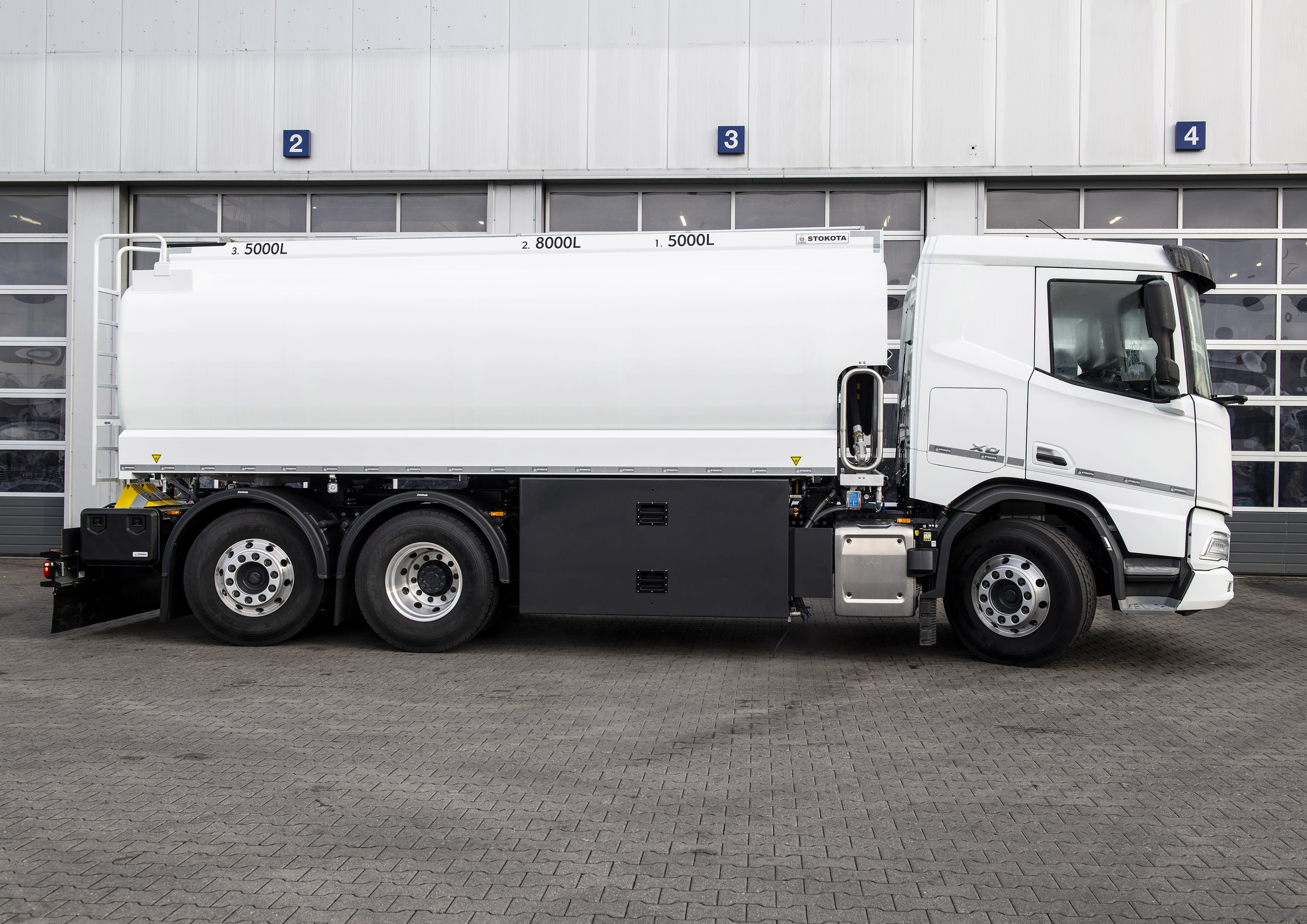 DAF XD 450 FAN 6X2 N 4