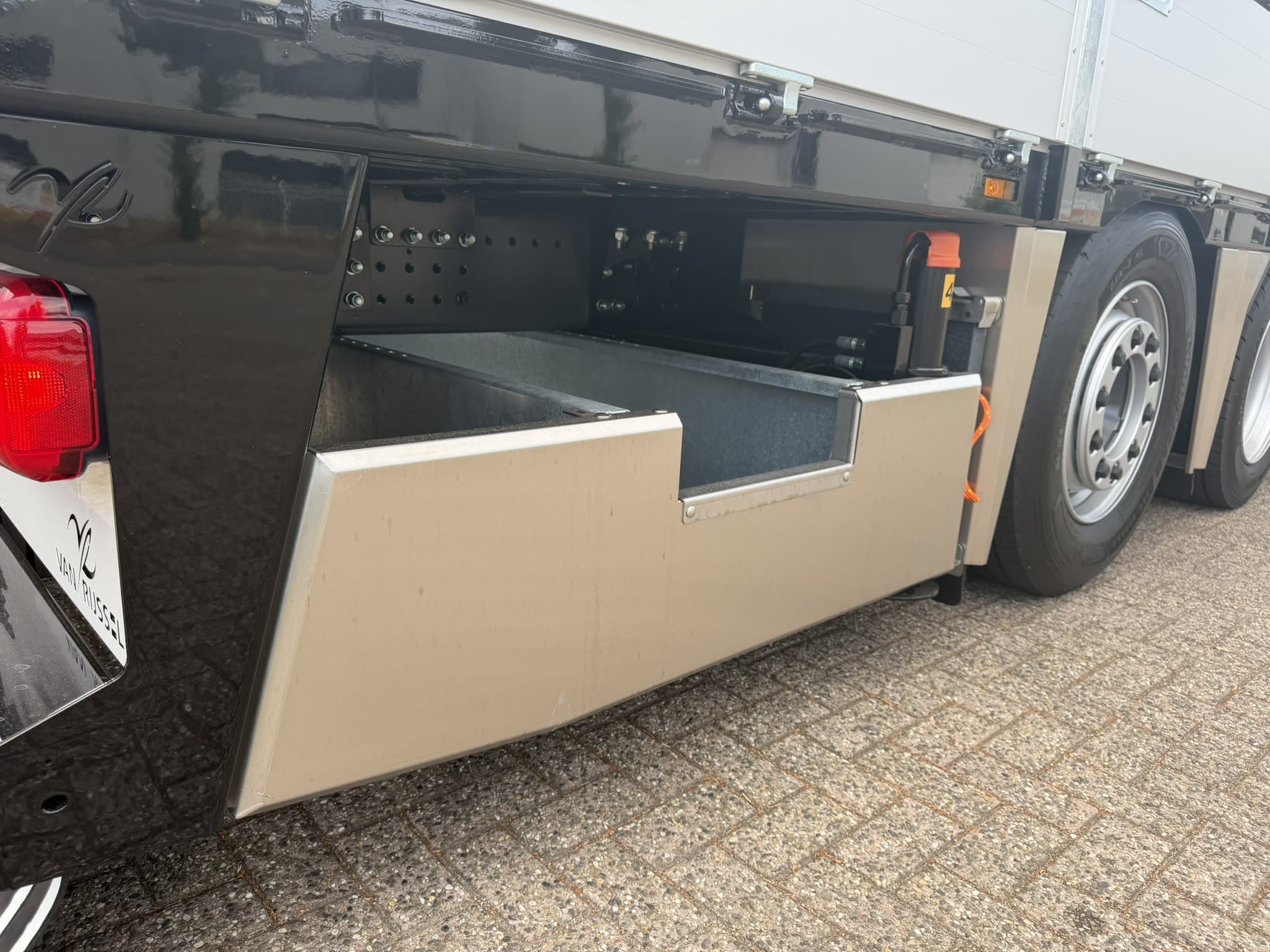 DAF XD 450 FAN 6X2 N 13