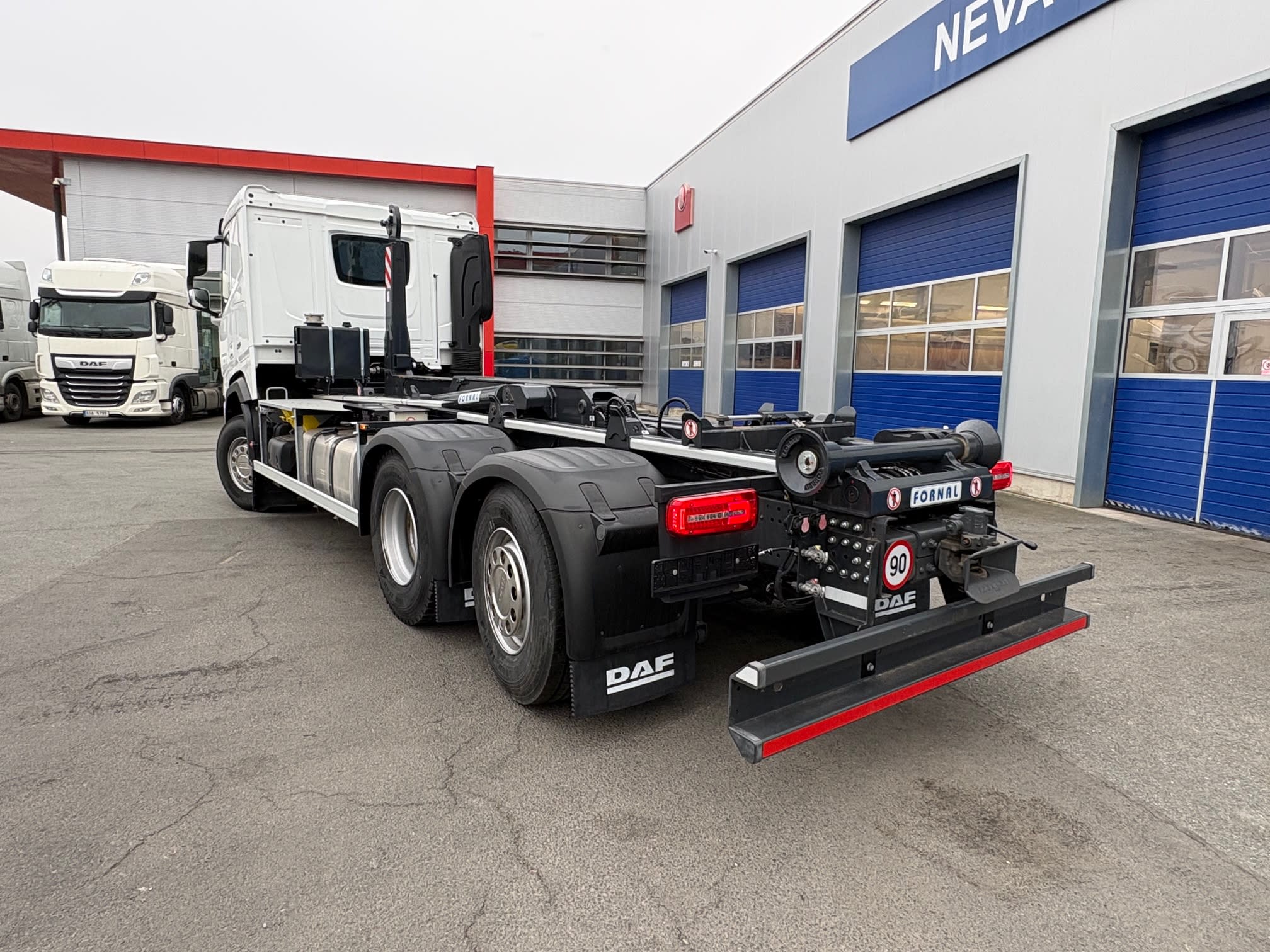 DAF XF 530 FAN 6X2 N 4