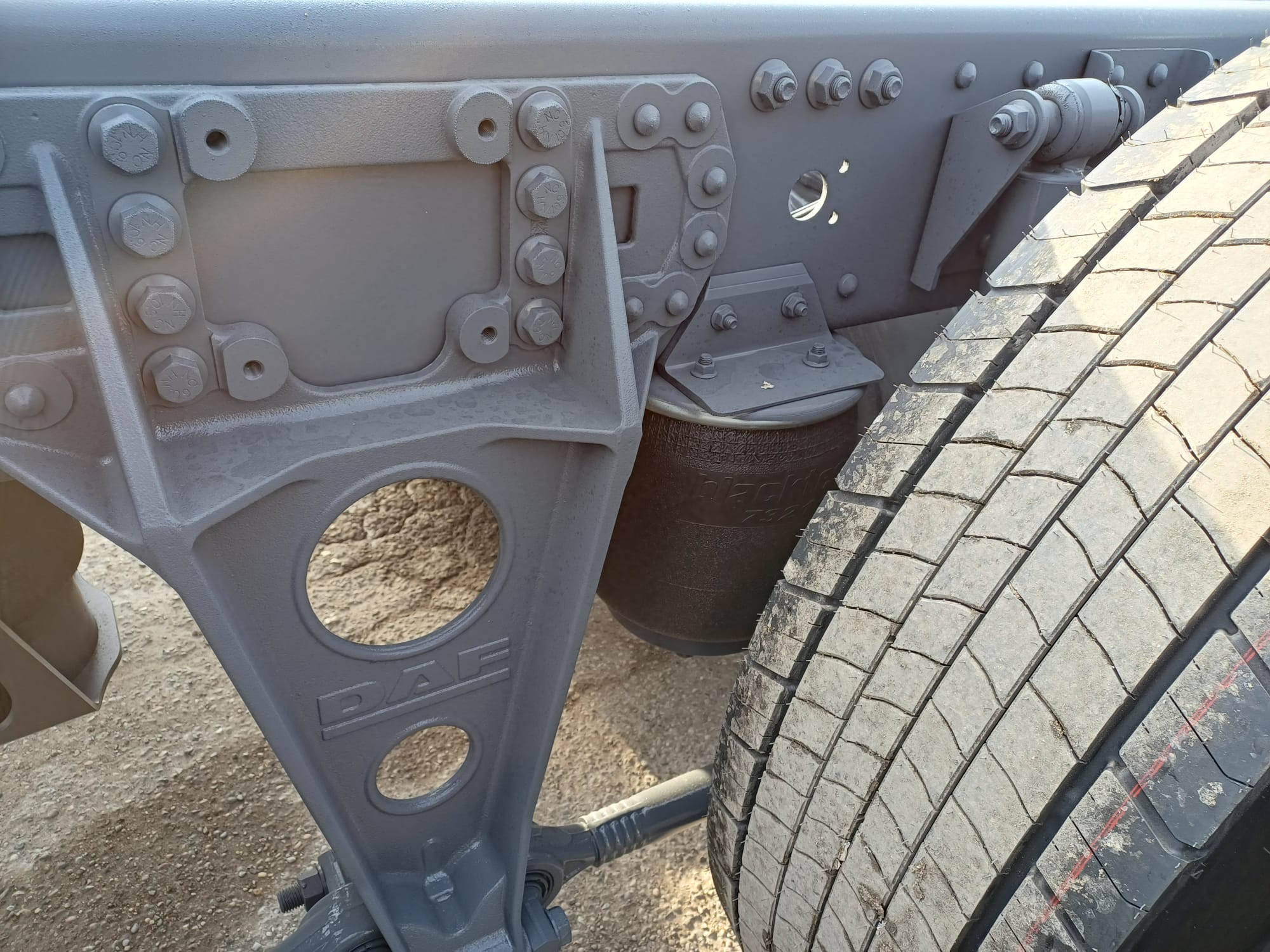DAF XF 480 FAN 6X2 N 9