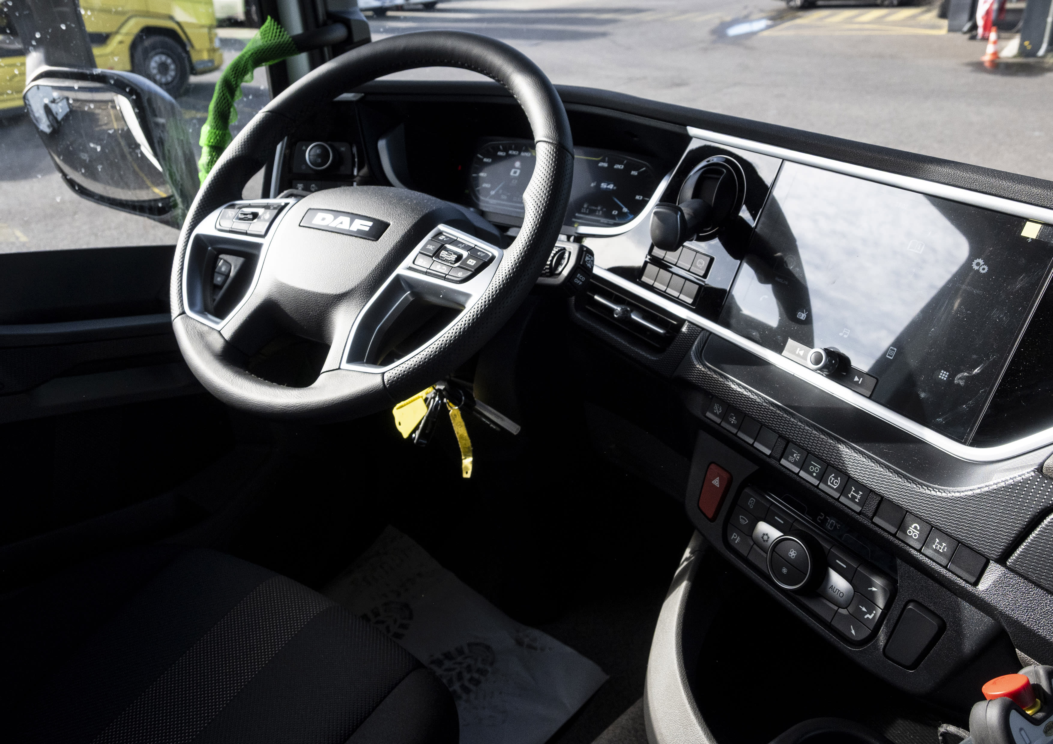 DAF XF 480 FAN 6X2 N 9