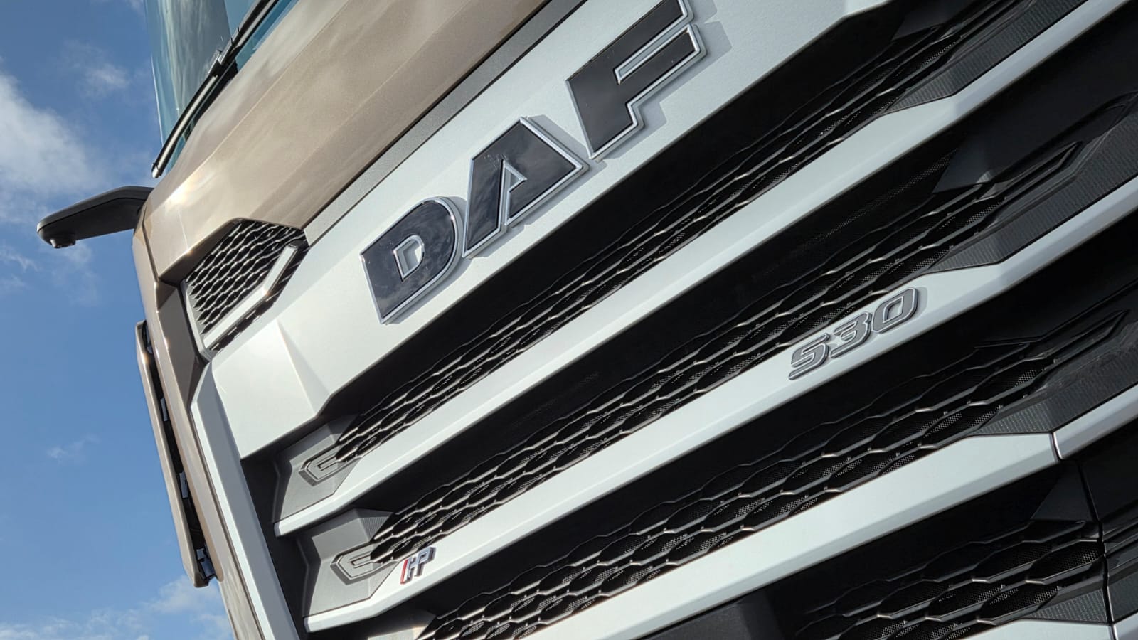 DAF XF 530 FAS 6X2 S 12