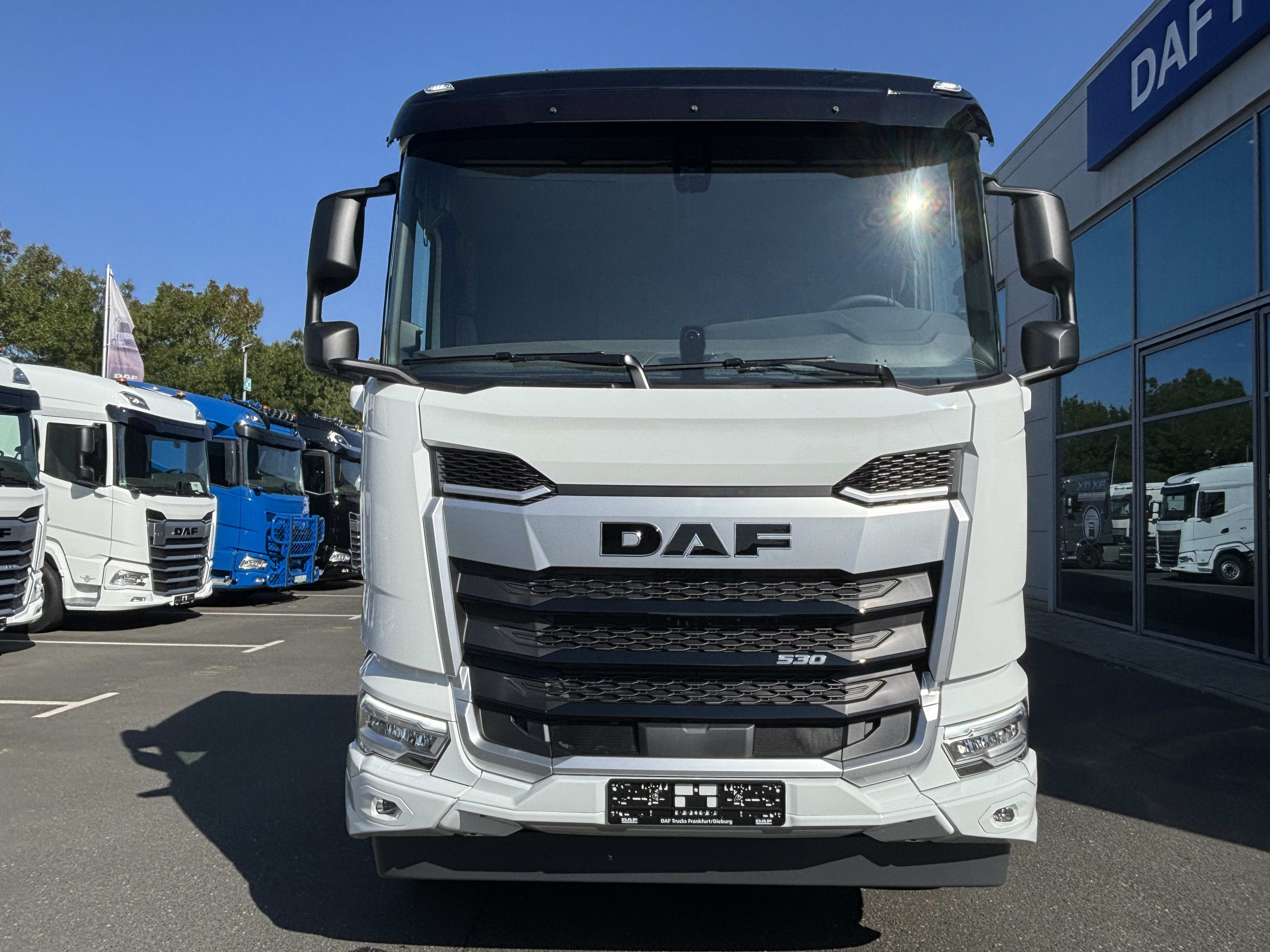 DAF XF 530 FAN 6X2 N 8