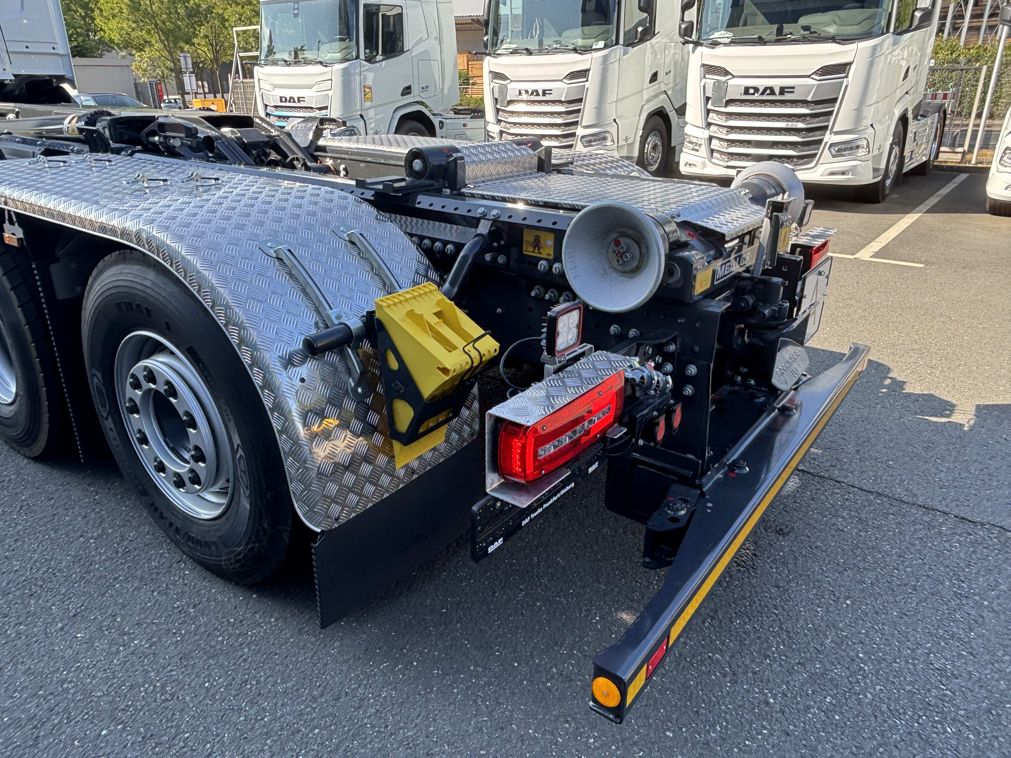 DAF XF 530 FAN 6X2 N 18
