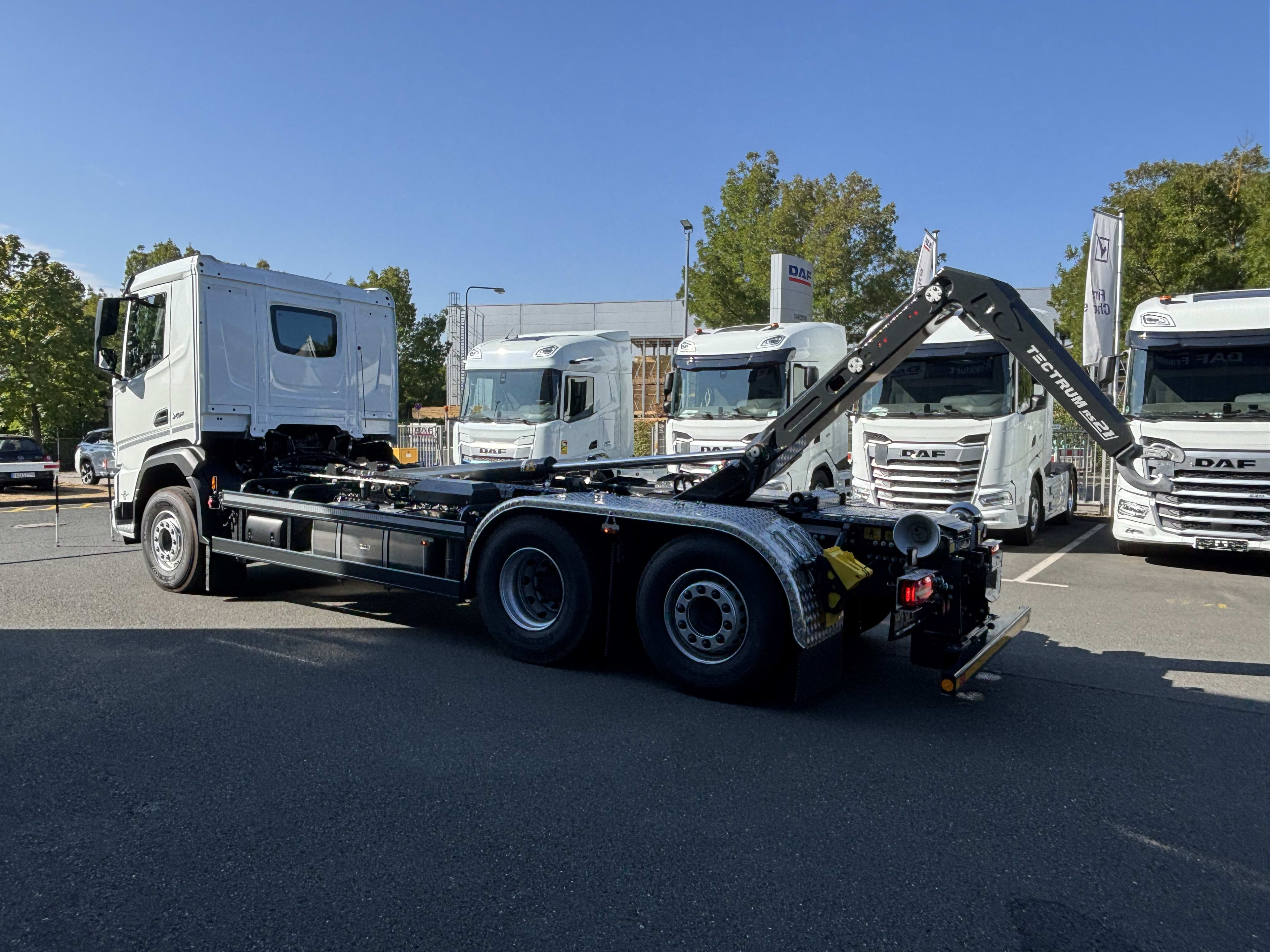 DAF XF 530 FAN 6X2 N 16
