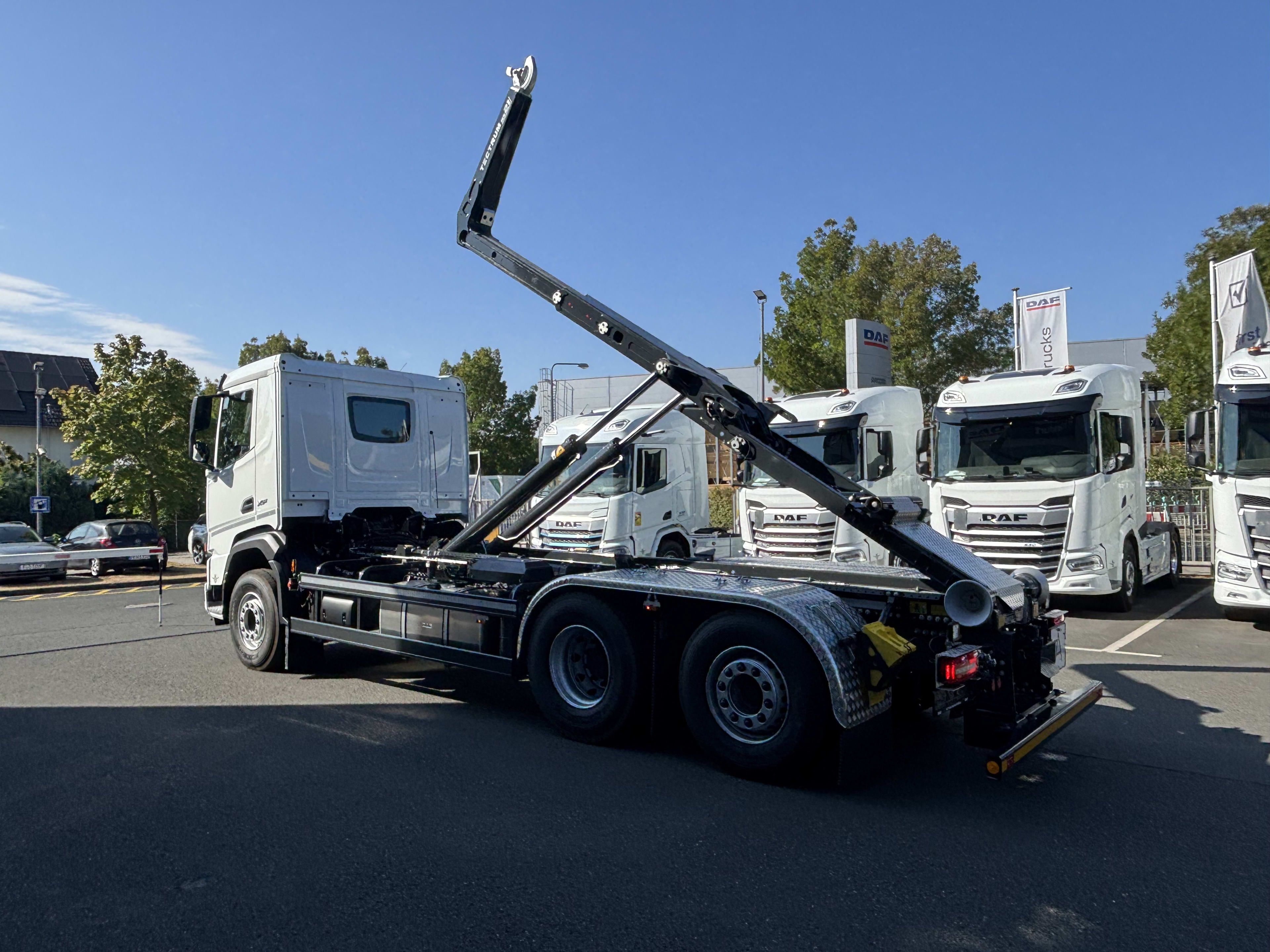 DAF XF 530 FAN 6X2 N 14