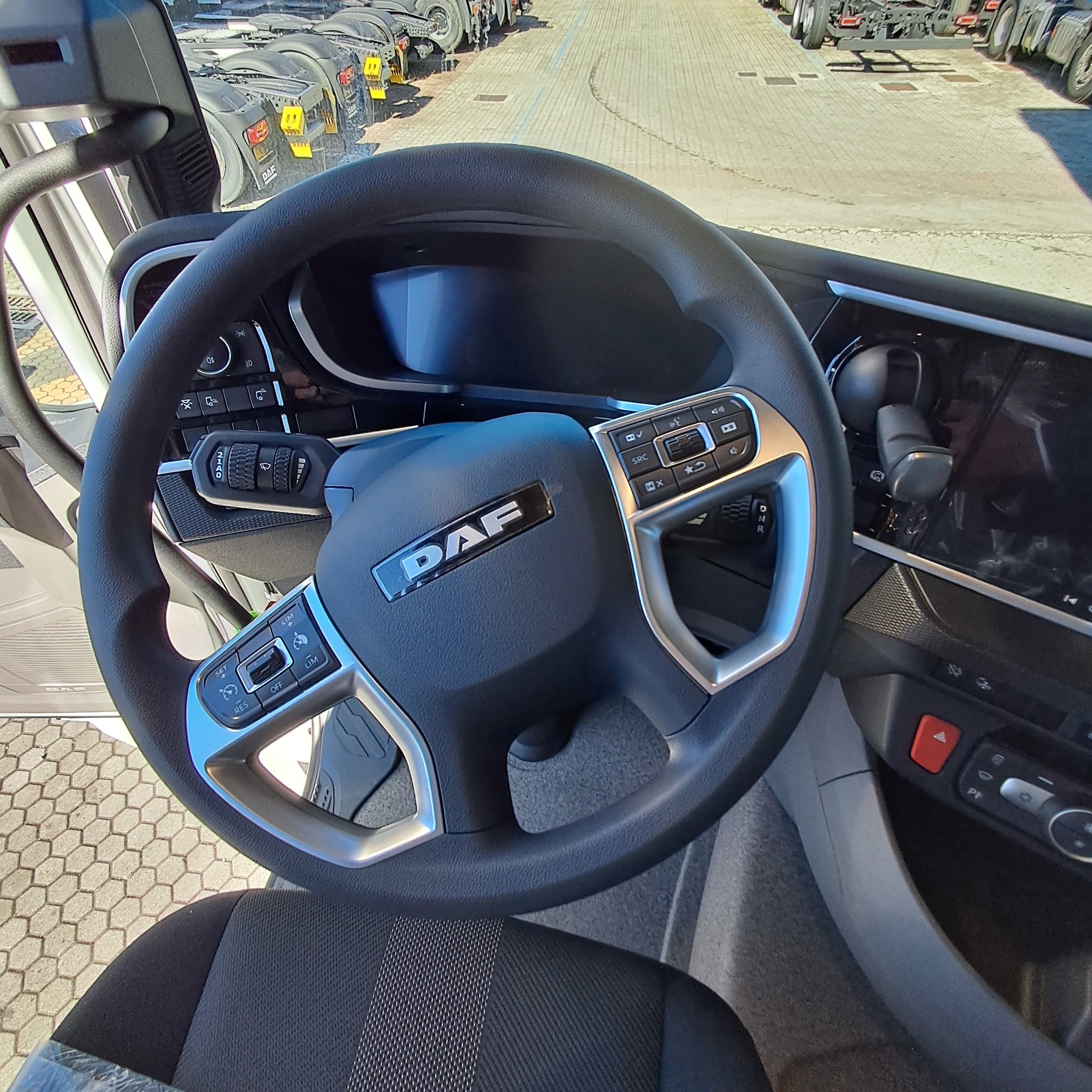 DAF XF 480 FAN 6X2 N 4