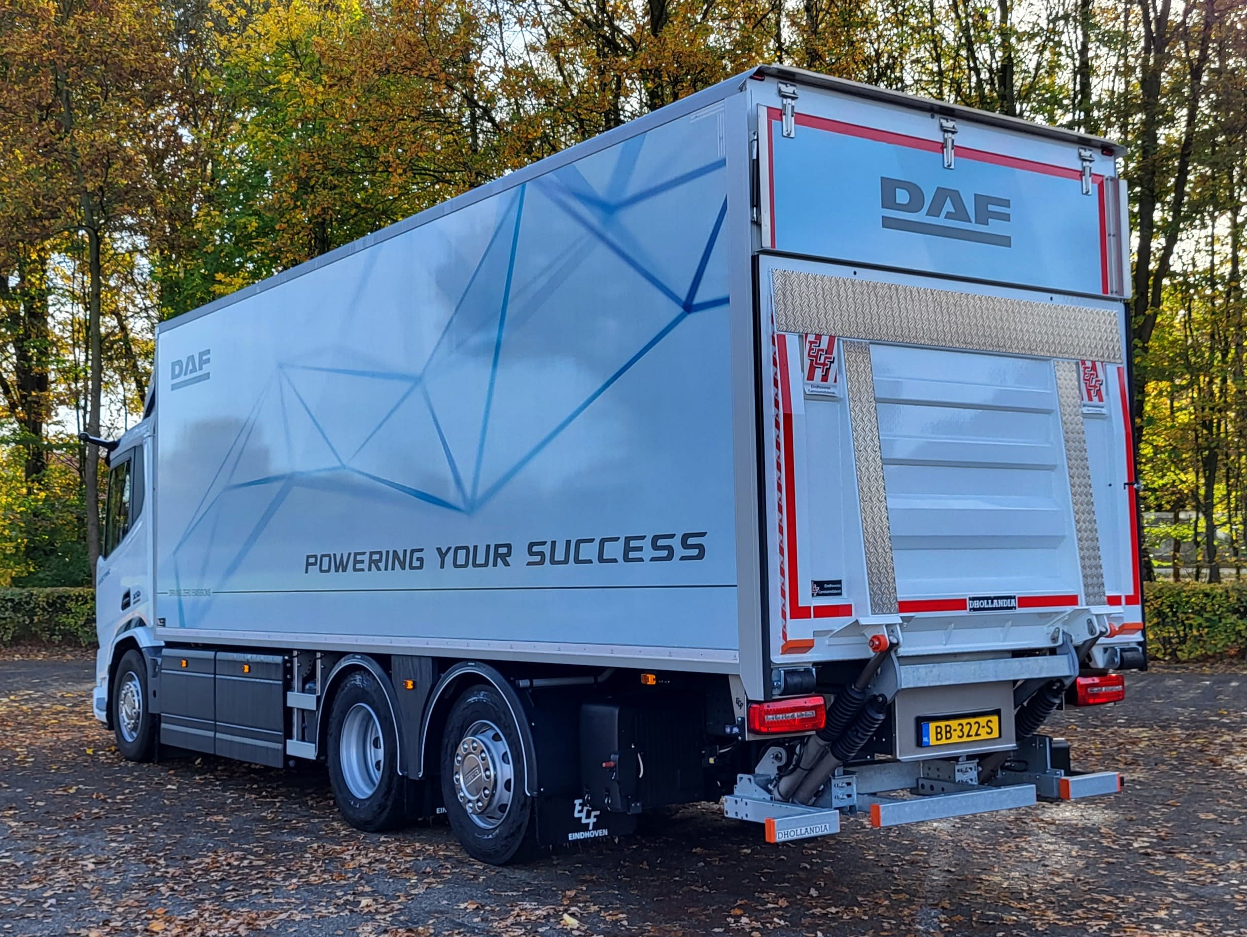 DAF XD 220 FAN 6X2 N 4