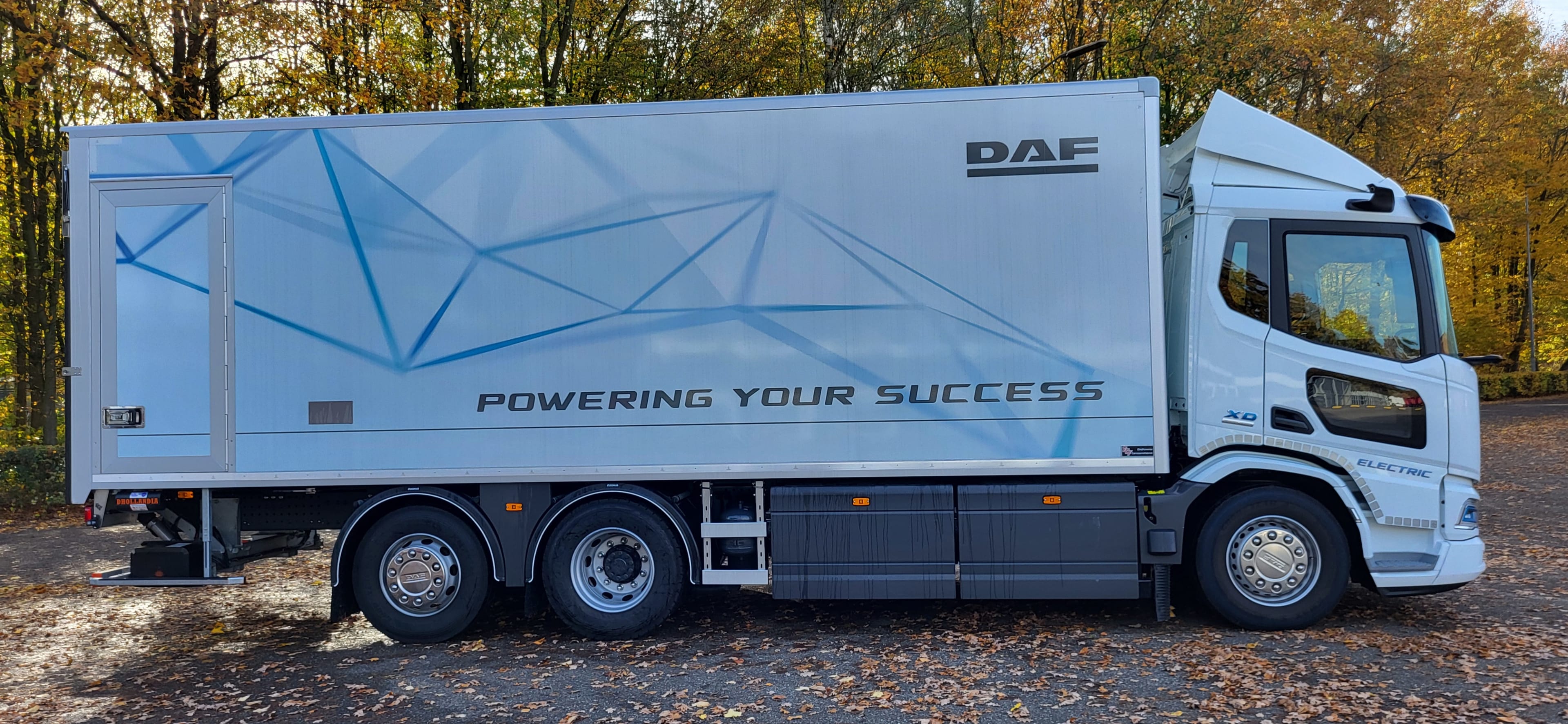 DAF XD 220 FAN 6X2 N 3