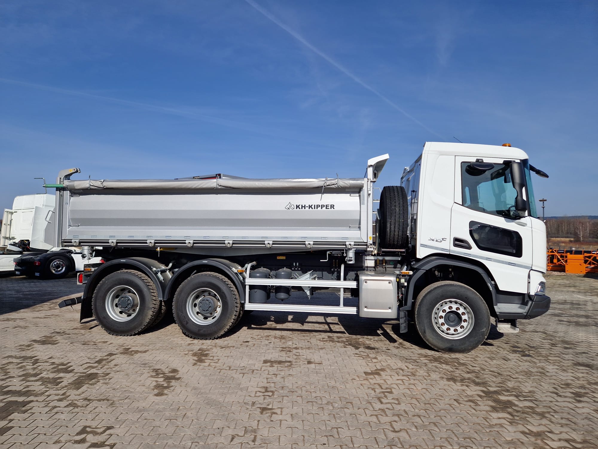 DAF XD 450 FAT 6X4 T 22