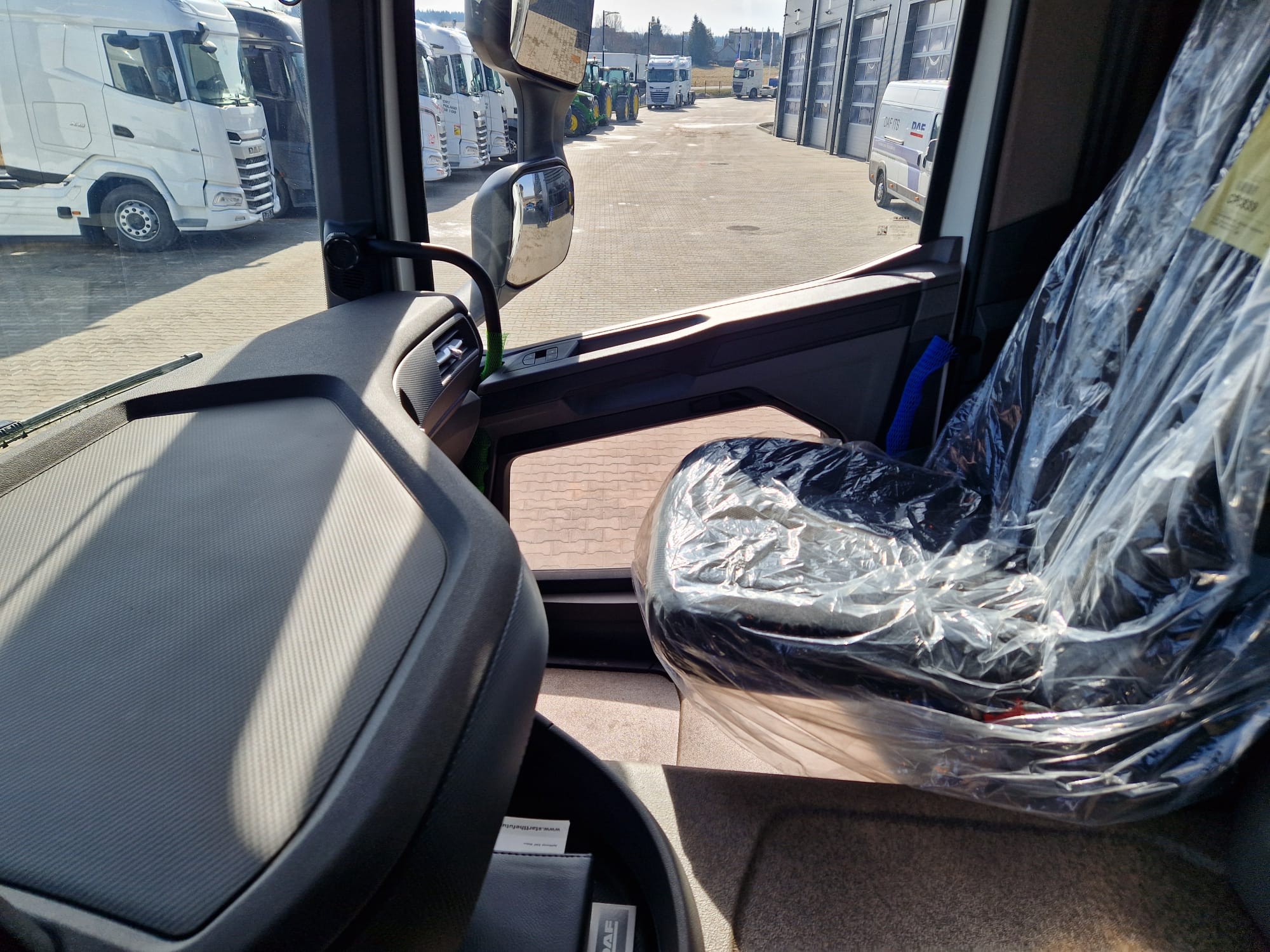 DAF XD 450 FAT 6X4 T 28