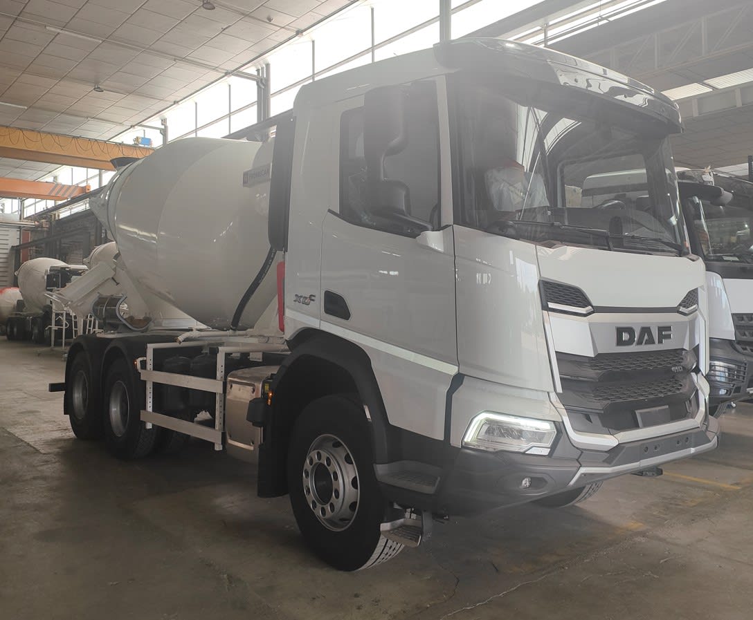 DAF XD 410 FAT 6X4 T 6