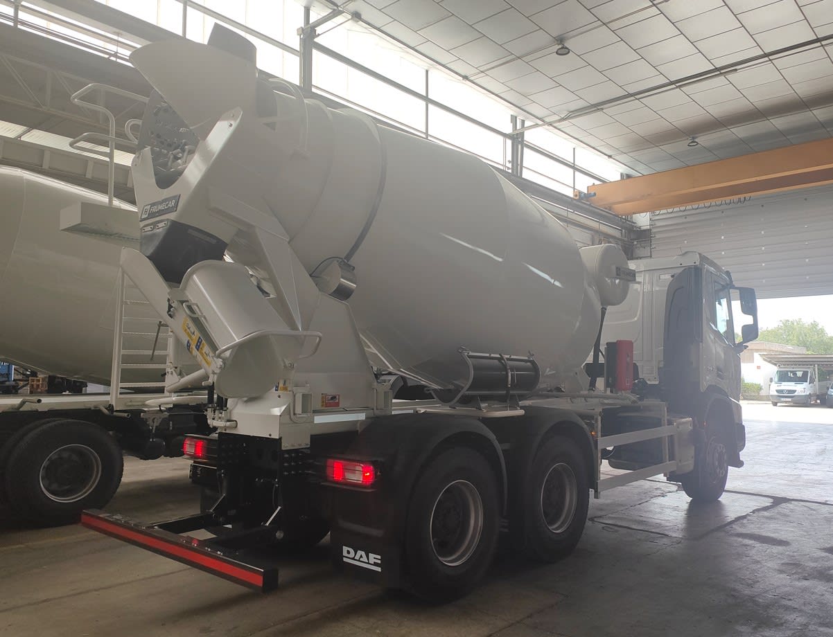 DAF XD 410 FAT 6X4 T 4