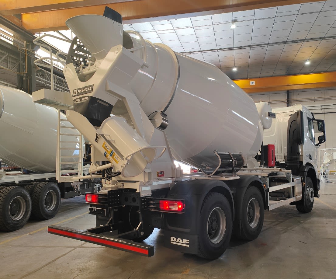 DAF XD 410 FAT 6X4 T 4