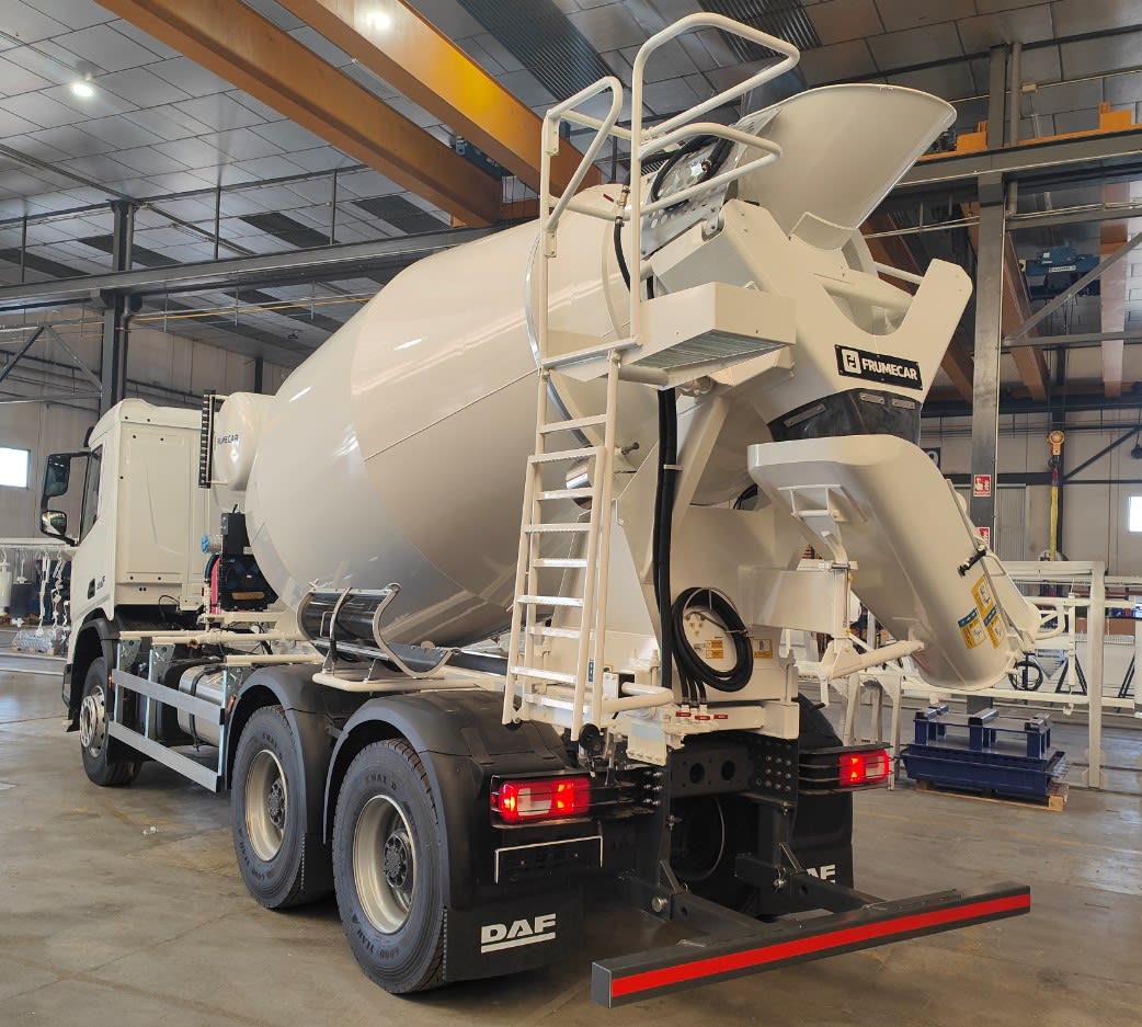 DAF XD 410 FAT 6X4 T 5