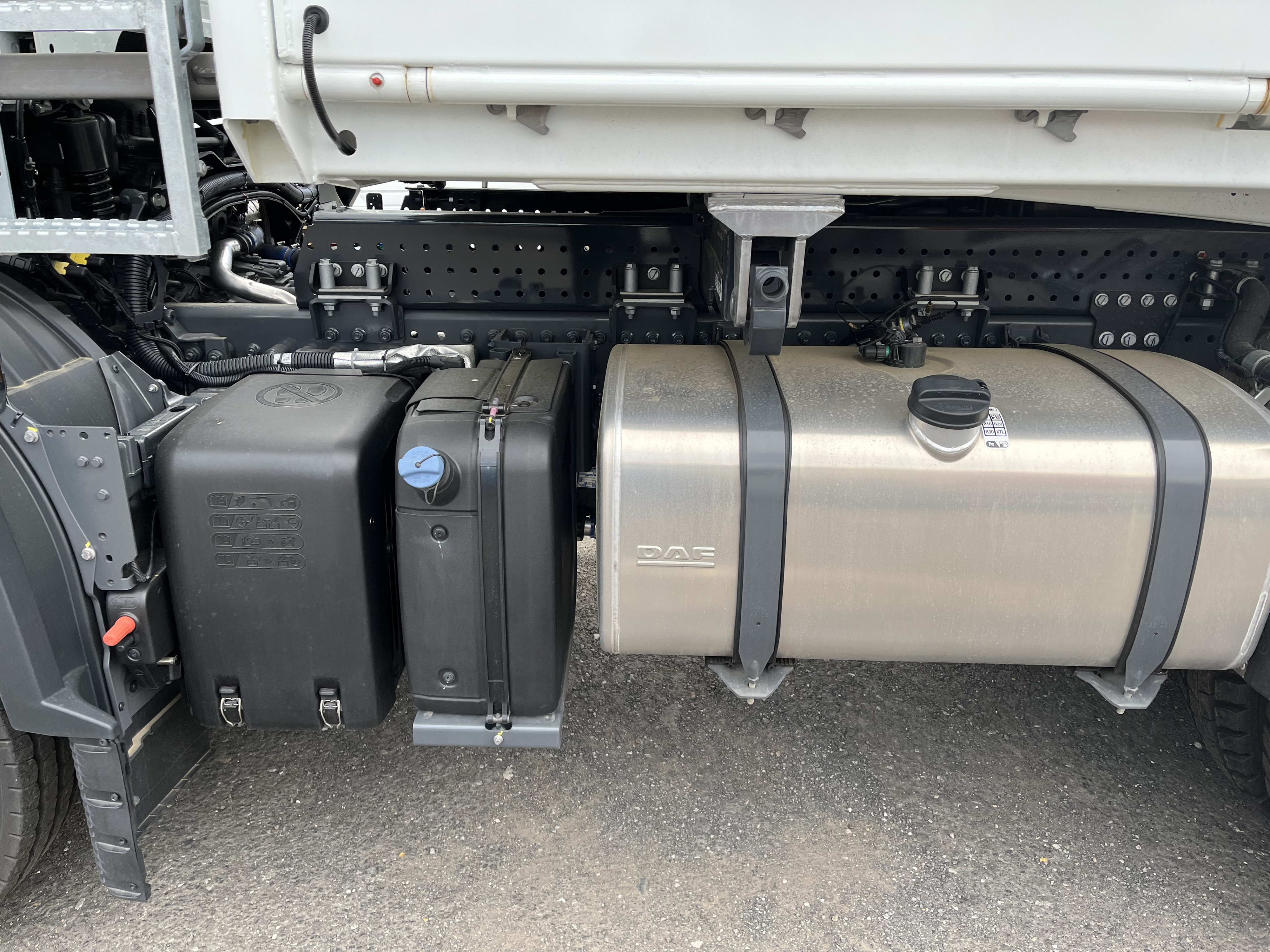 DAF XF 480 FAT 6X4 T 8