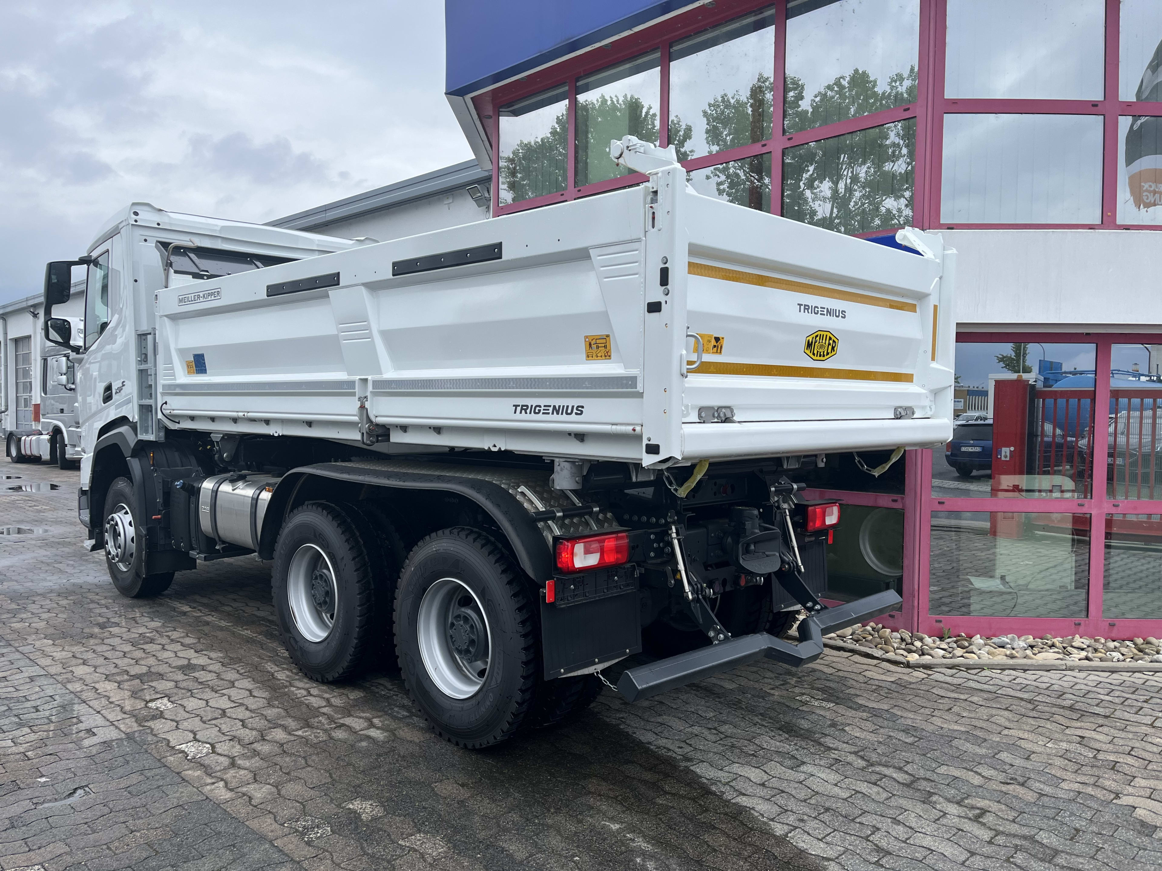 DAF XF 480 FAT 6X4 T 31