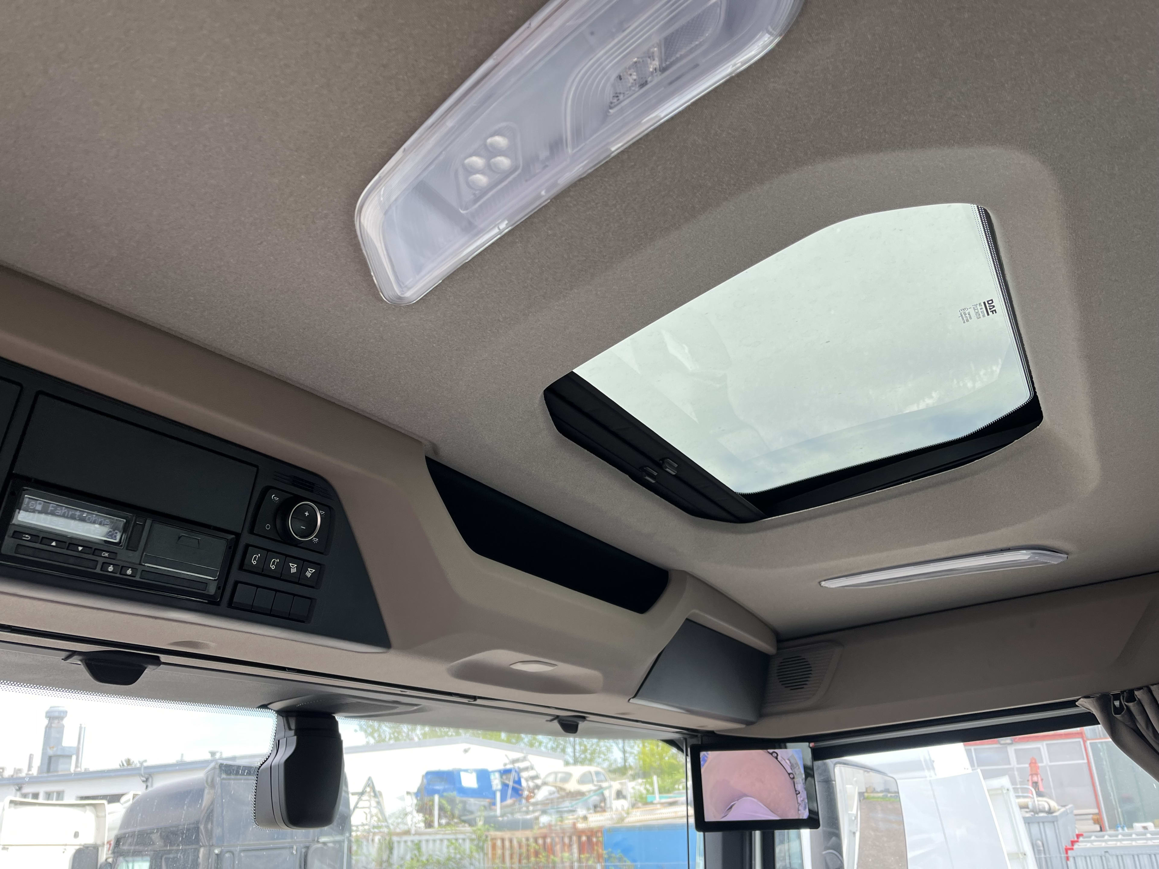 DAF XF 480 FAT 6X4 T 17