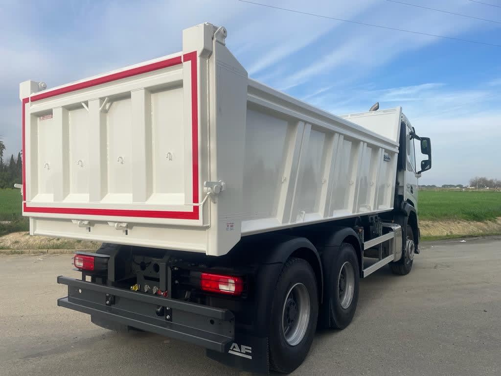 DAF XF 430 FAT 6X4 T 5