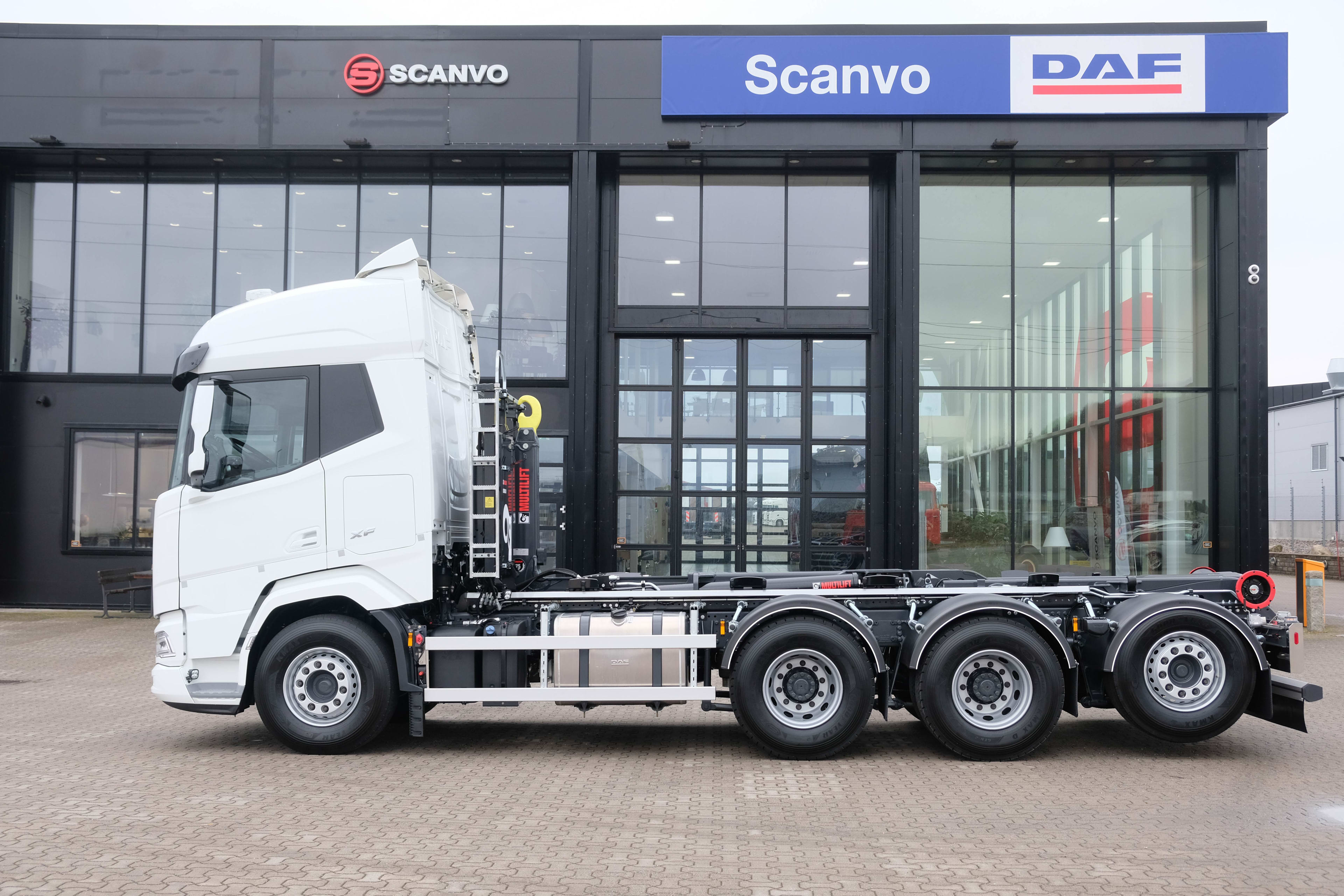 DAF XF 530 FAW 8X4 W 0