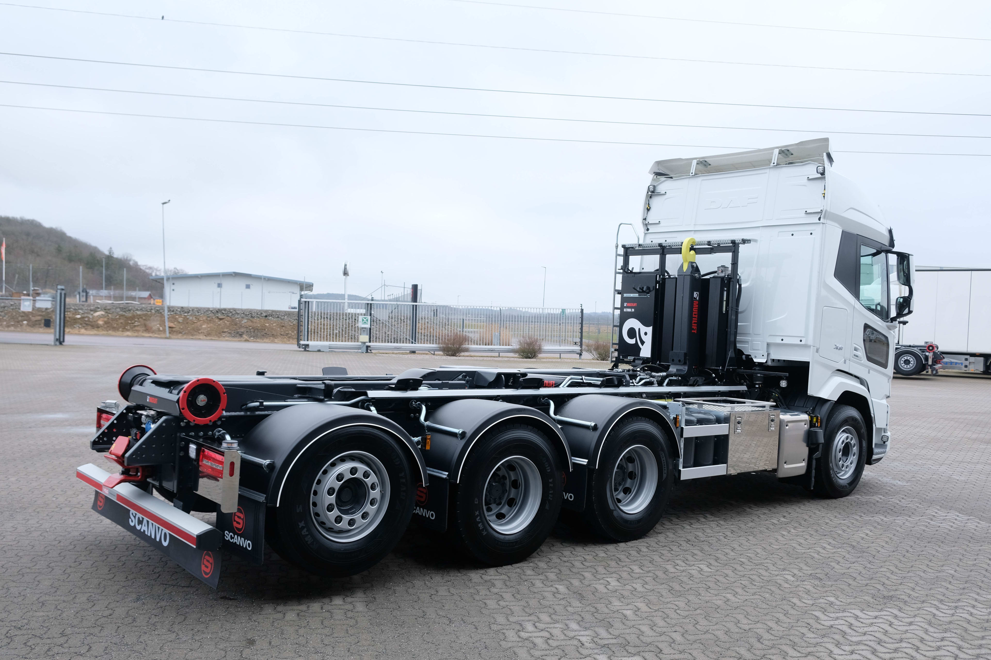 DAF XF 530 FAW 8X4 W 0