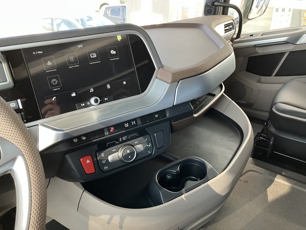 DAF XG+ 530 FT 4X2 8