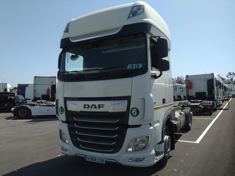 DAF XF 480 FAR 6X2 R null