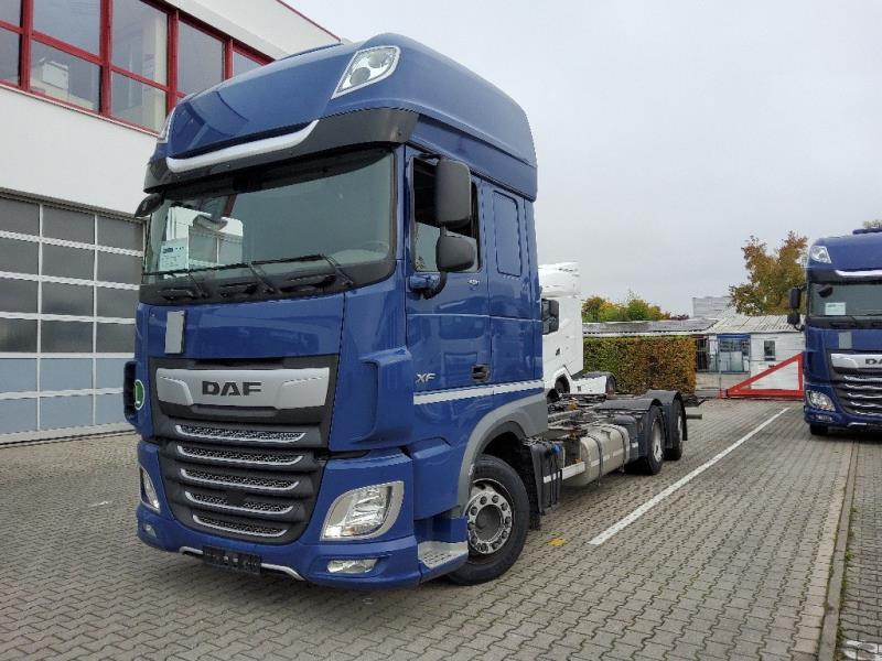 DAF XF 480 FAN 6X2 N LOW DECK null