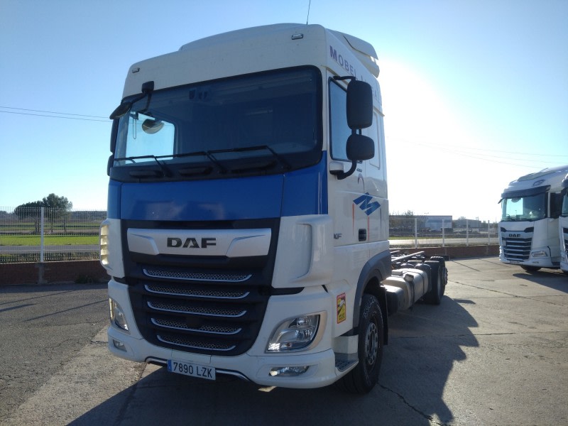 DAF XF 430 FAN 6X2 N LOW DECK null