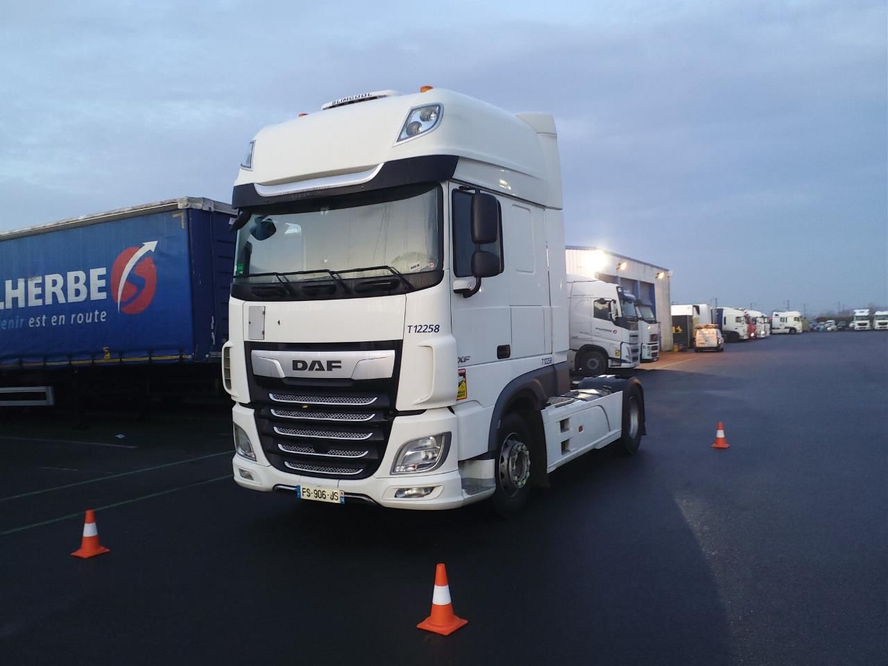 DAF XF 480 FT 4X2 null